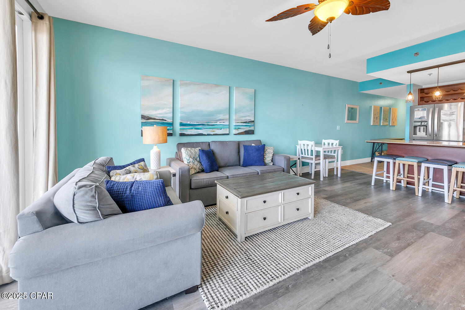 9860 S Thomas Drive 607