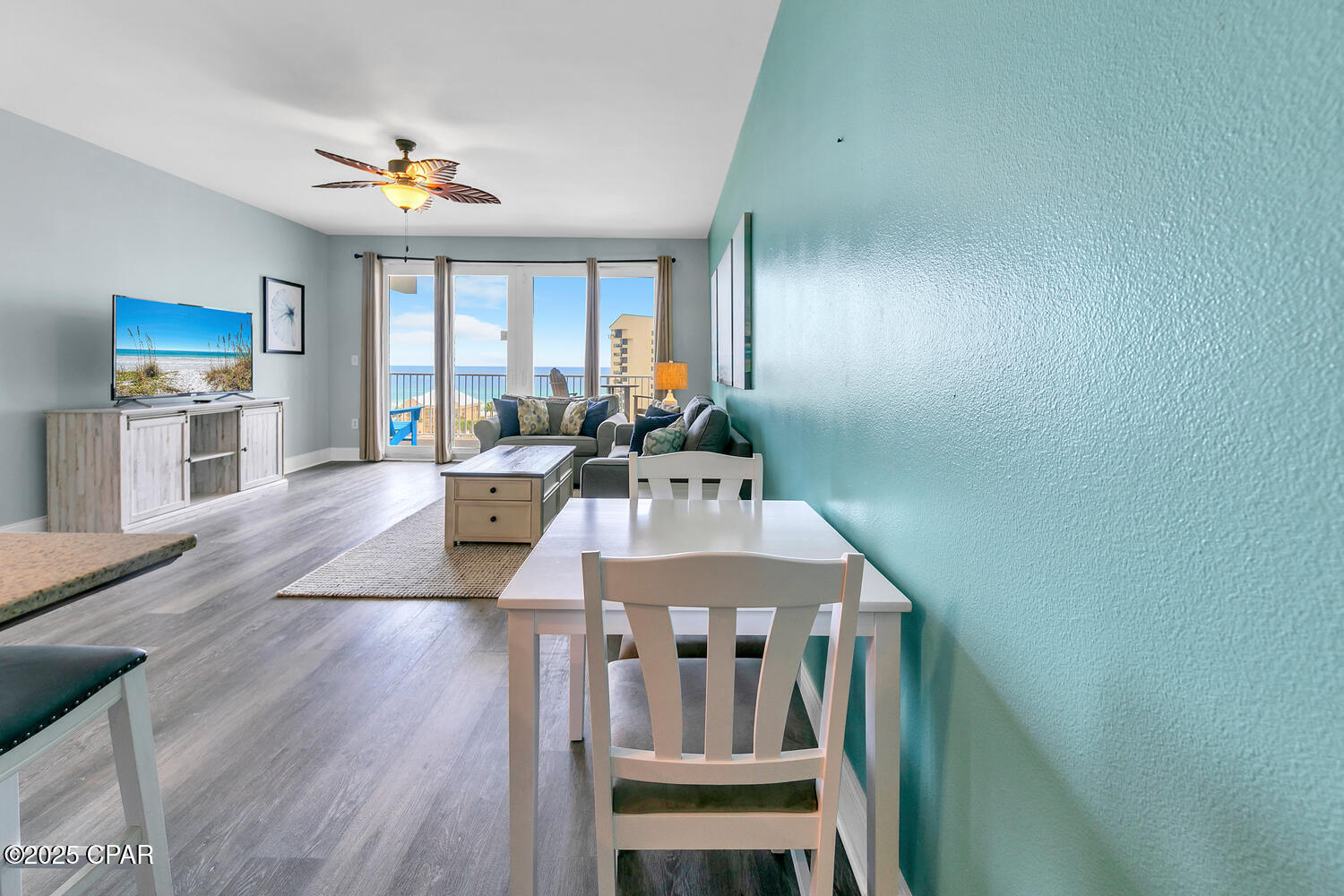 9860 S Thomas Drive 607