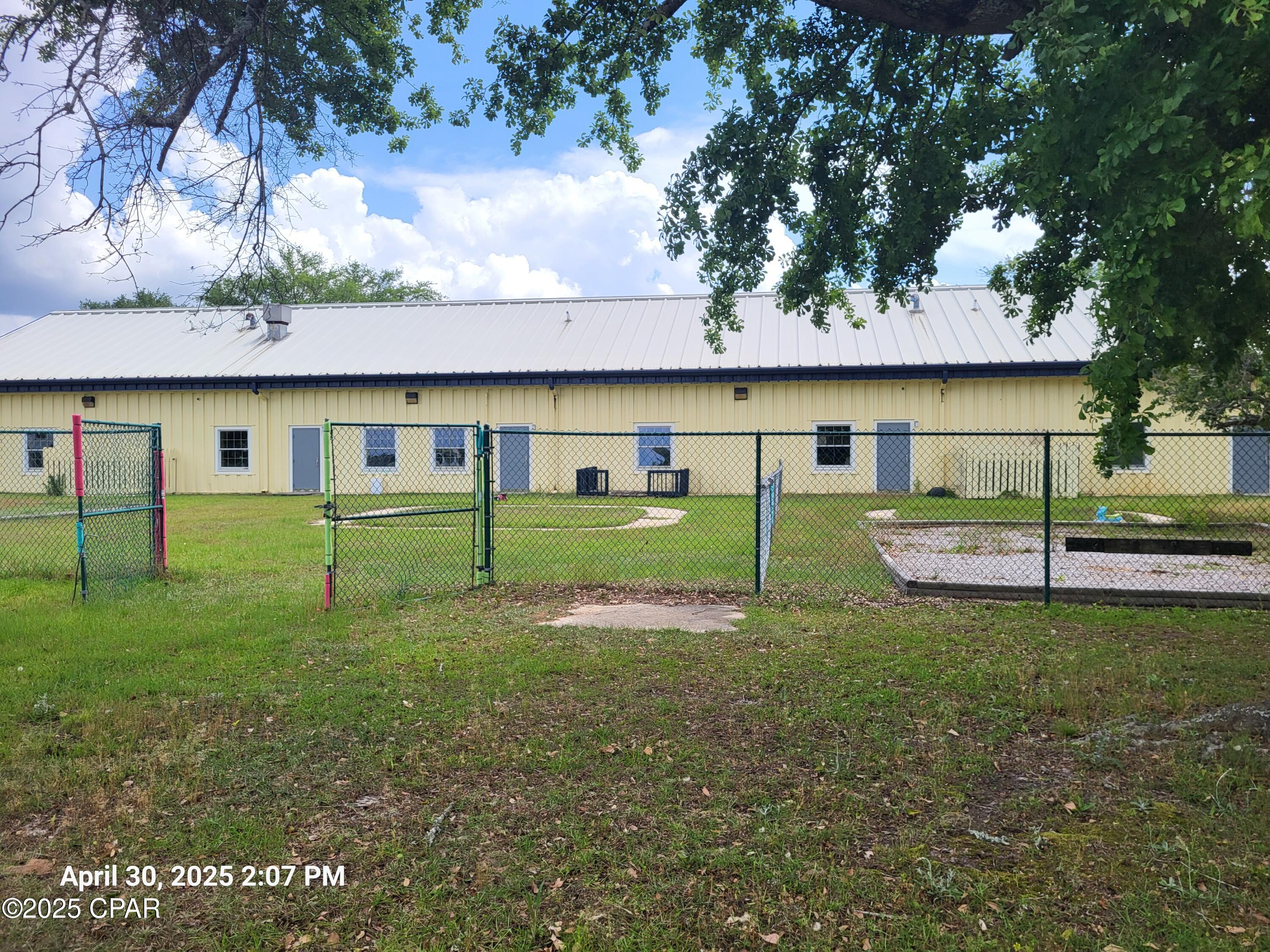 Image 14 For 3525 Russell Road