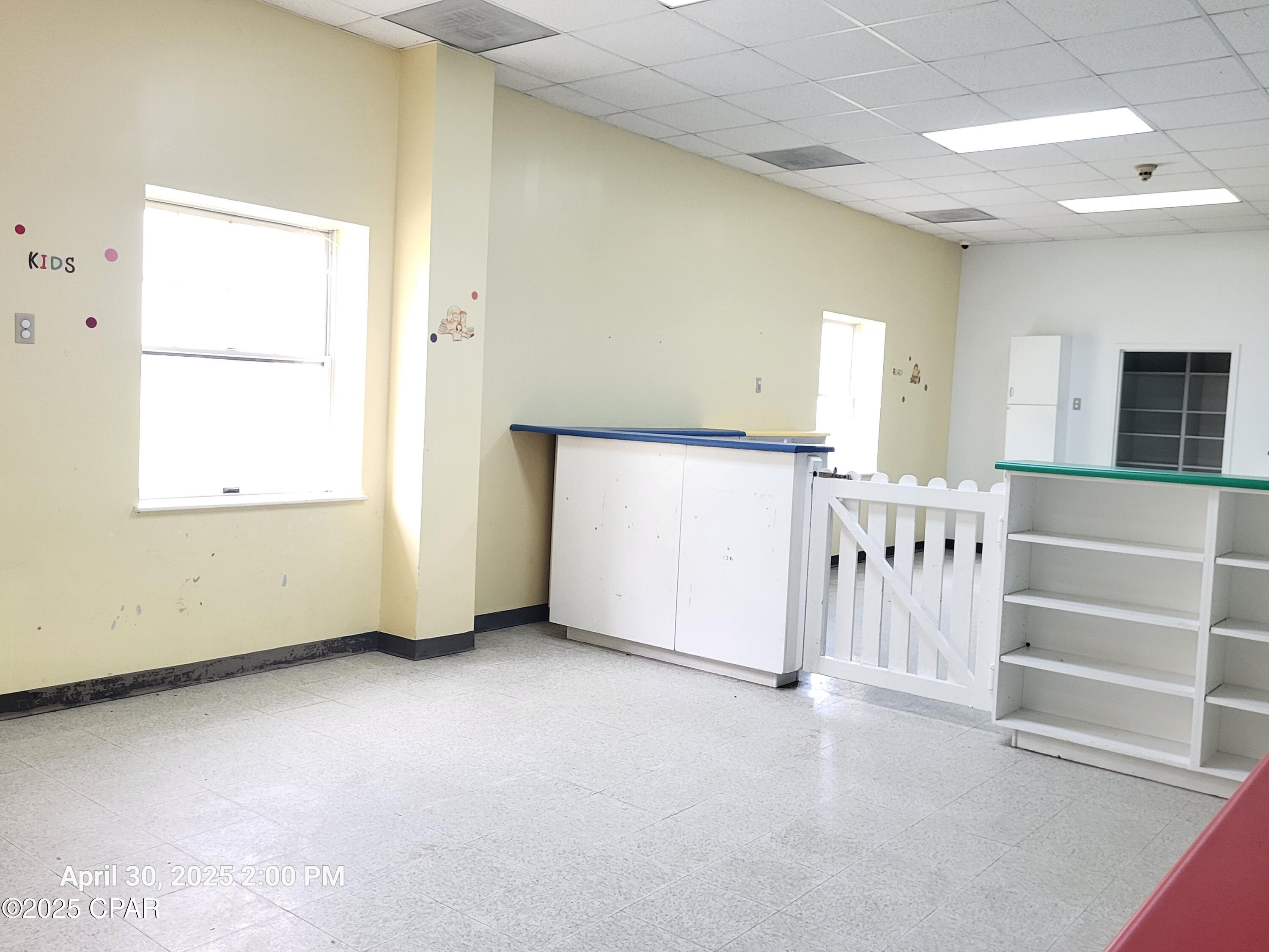 Image 7 For 3525 Russell Road