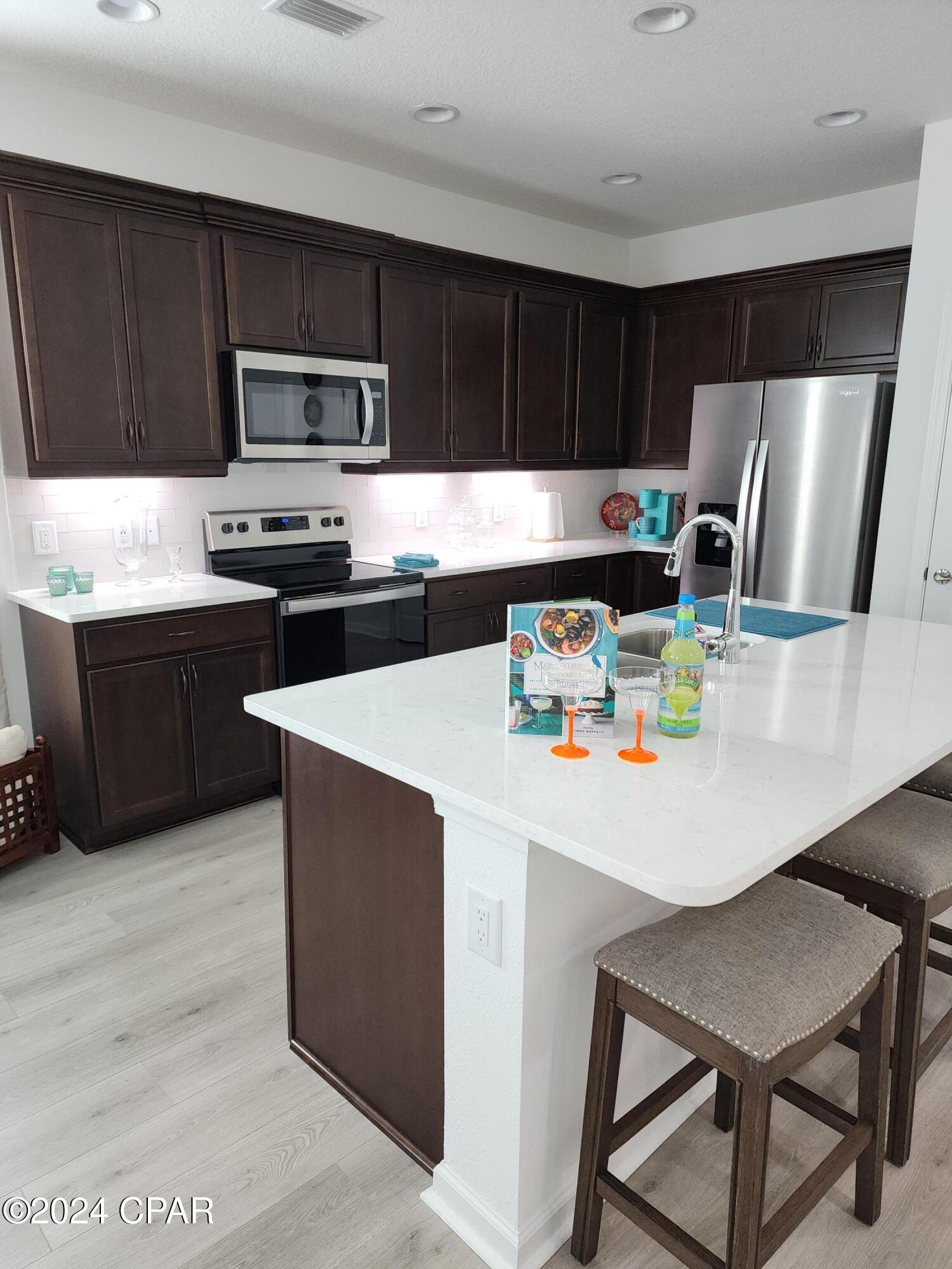 Image 10 For 8666 Shell Sink Drive