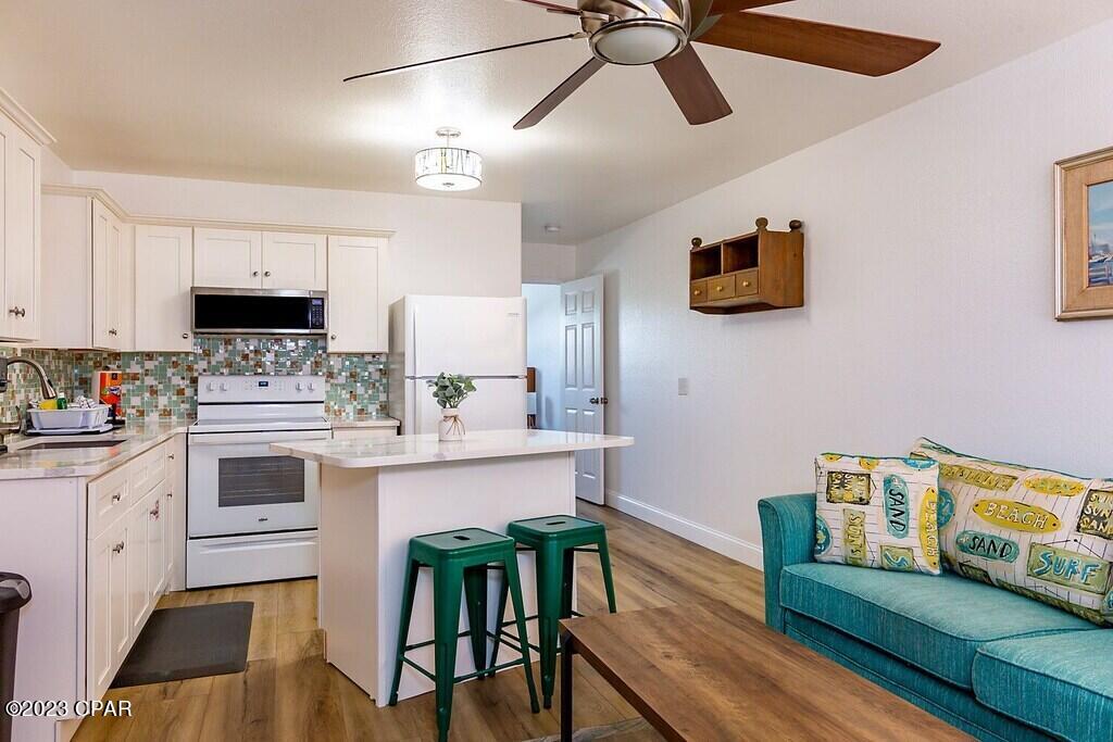 Image 3 For 9621 Beach Boulevard