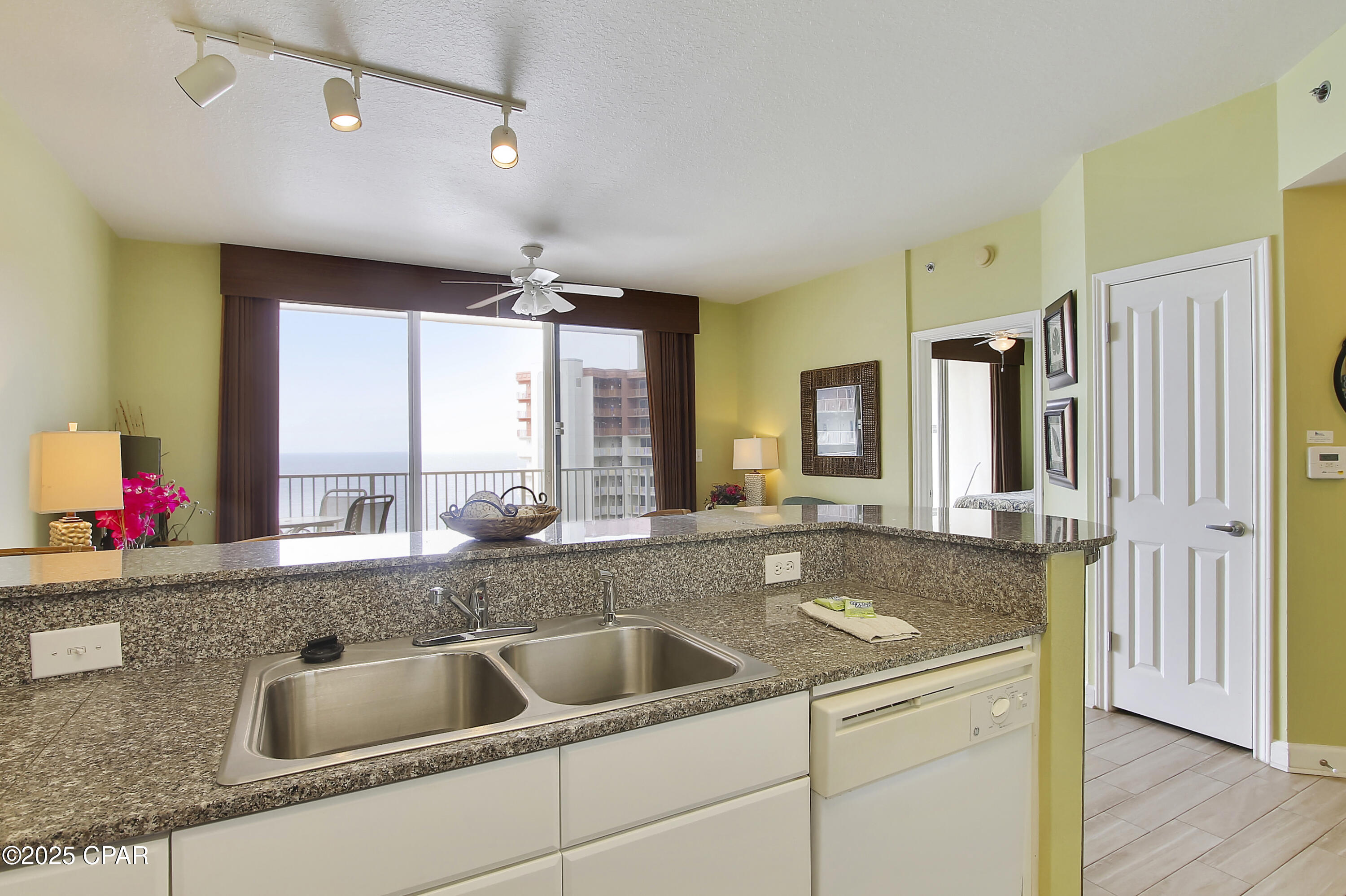 Image 4 For 9900 Thomas Drive 2020