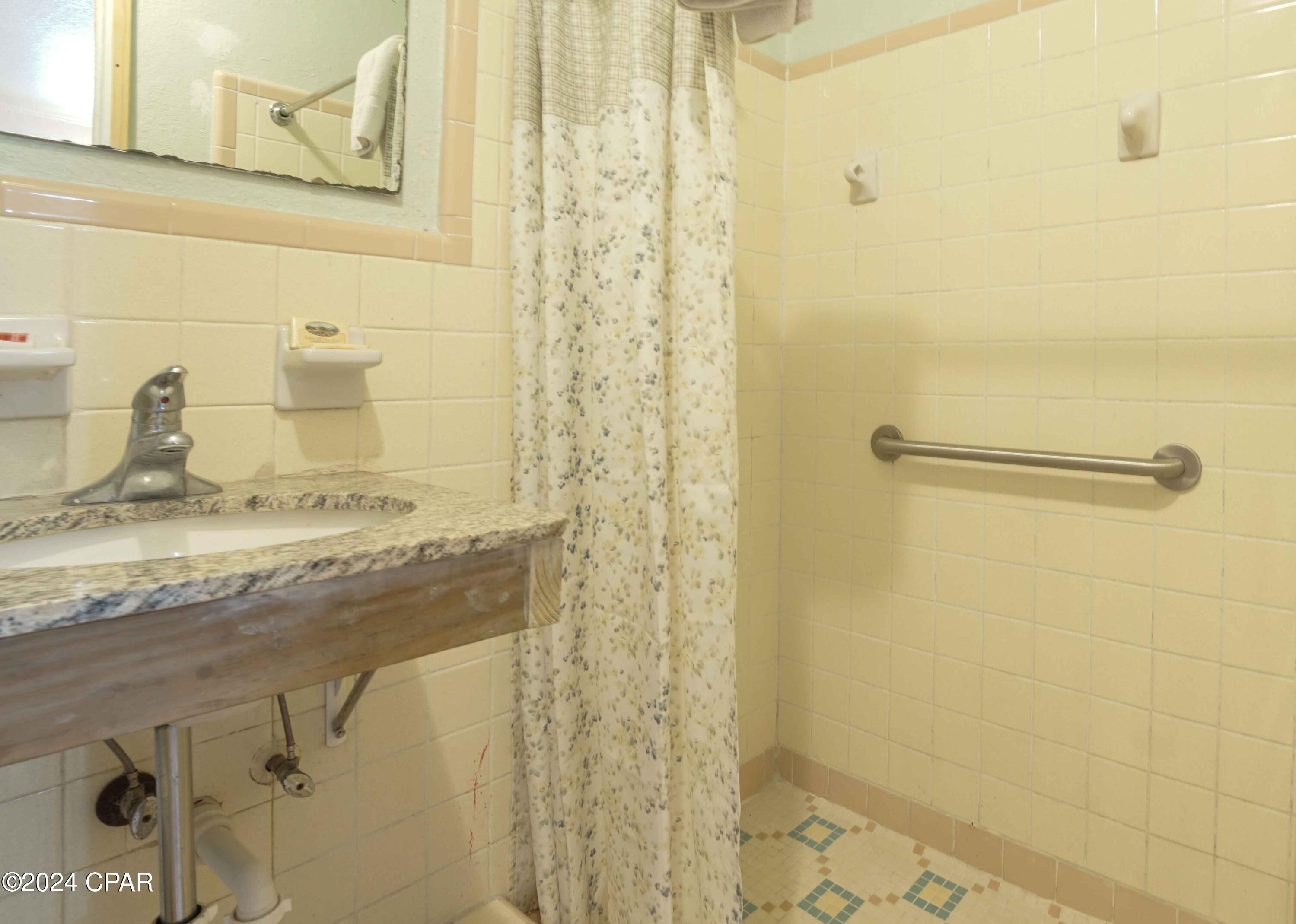 Listing photo id 17 for 114 Highway 90