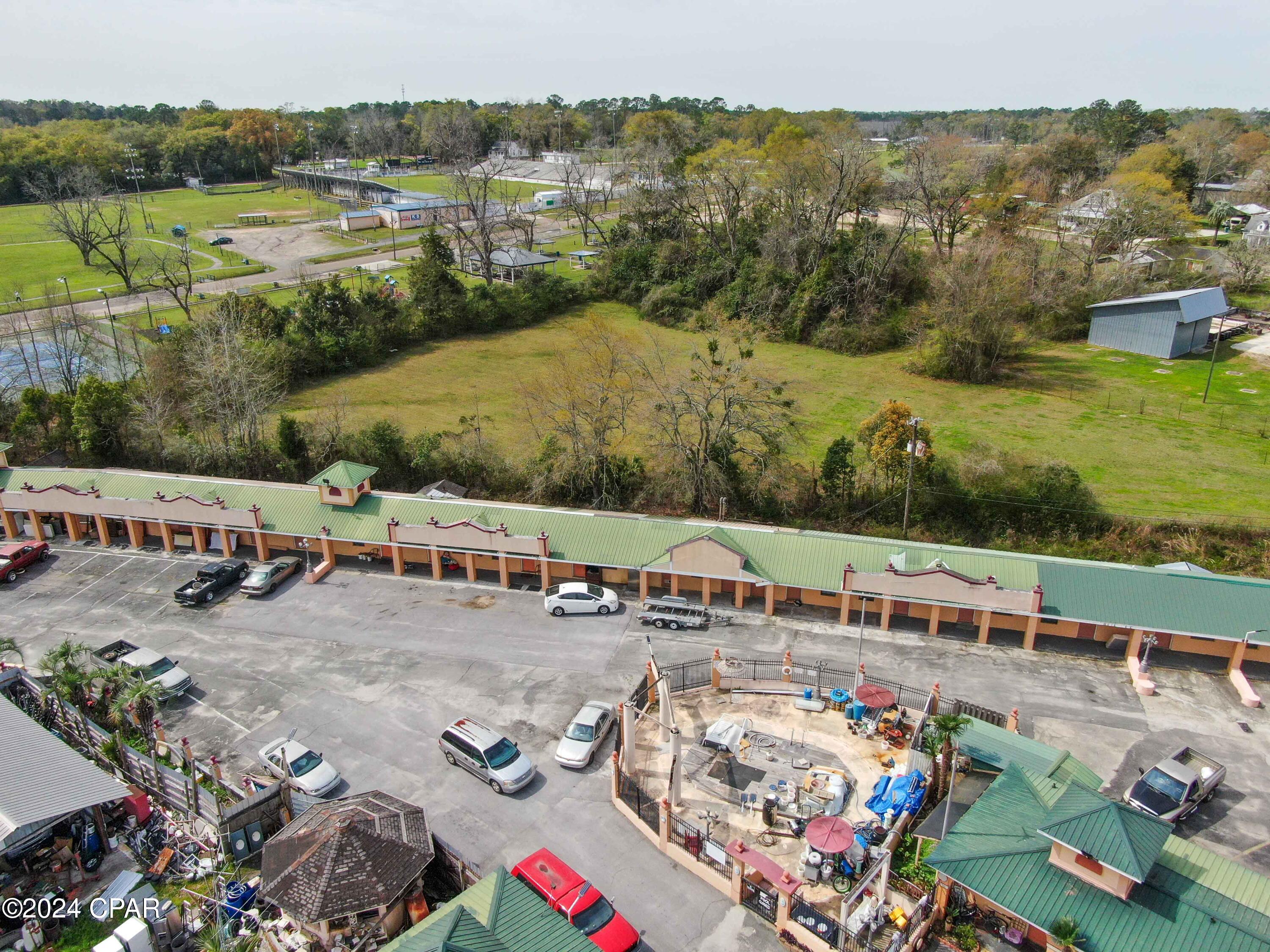 Listing photo id 3 for 114 Highway 90