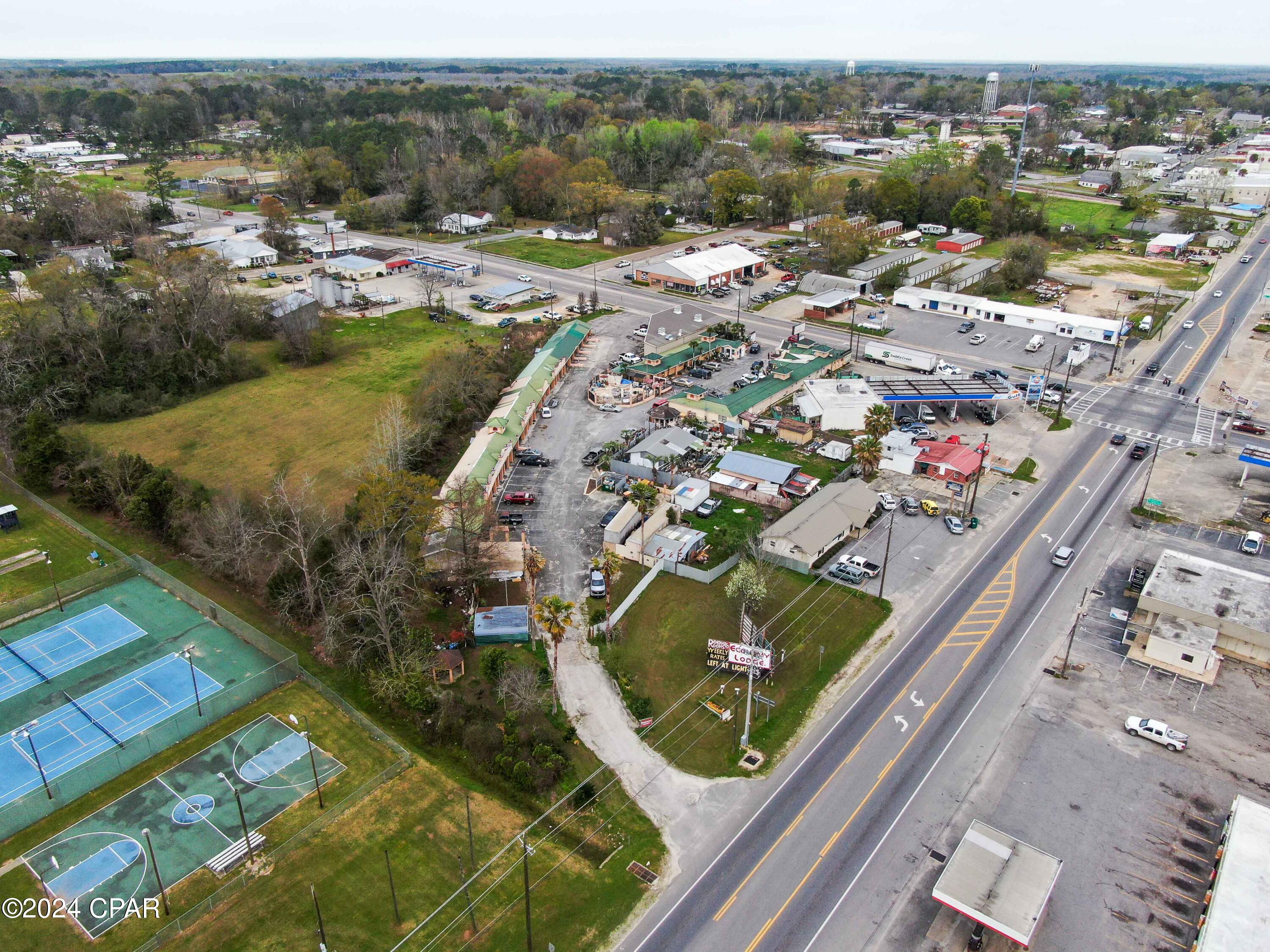 Listing photo id 6 for 114 Highway 90