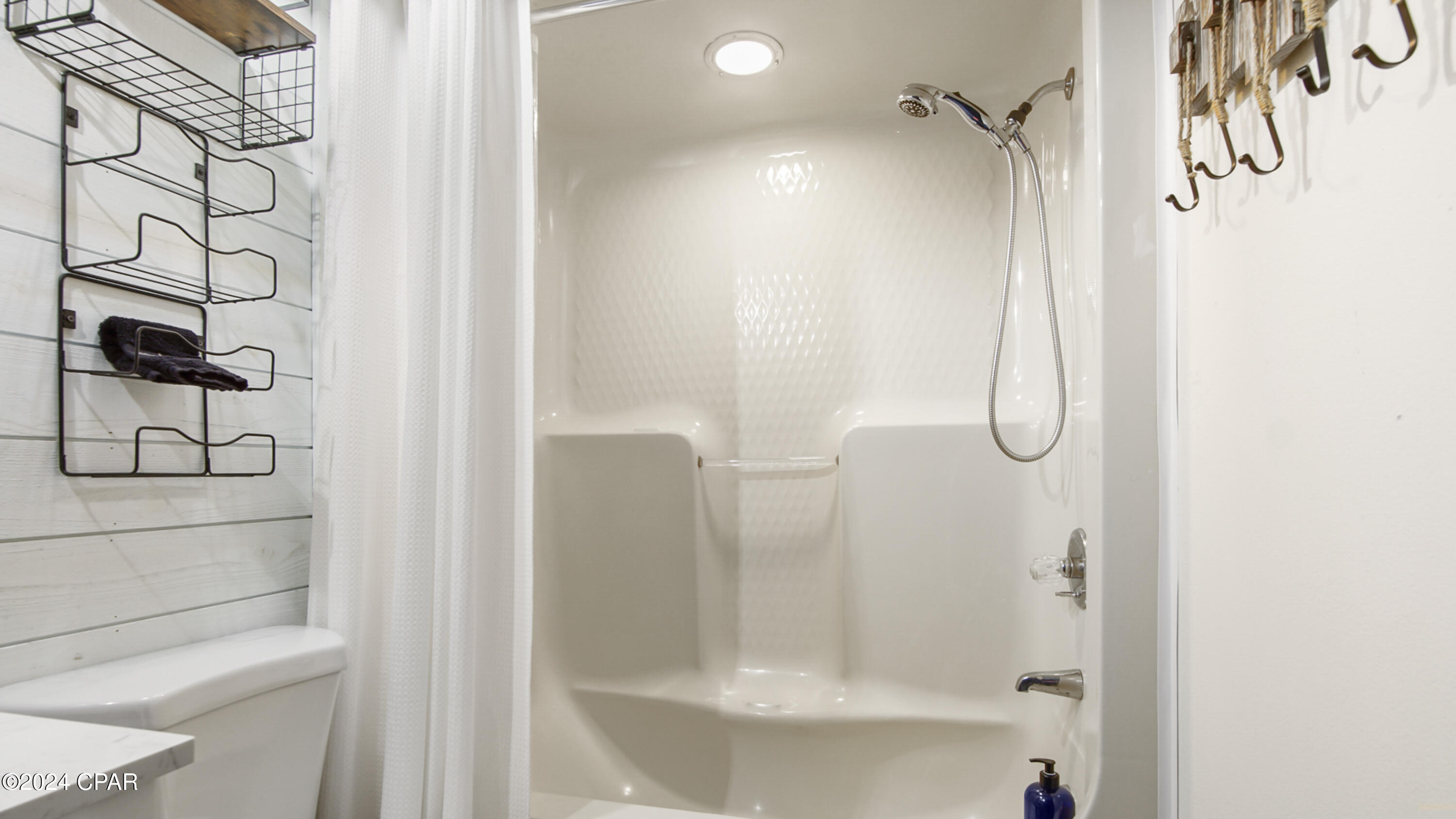 Image 22 For 8730 Thomas Drive 305