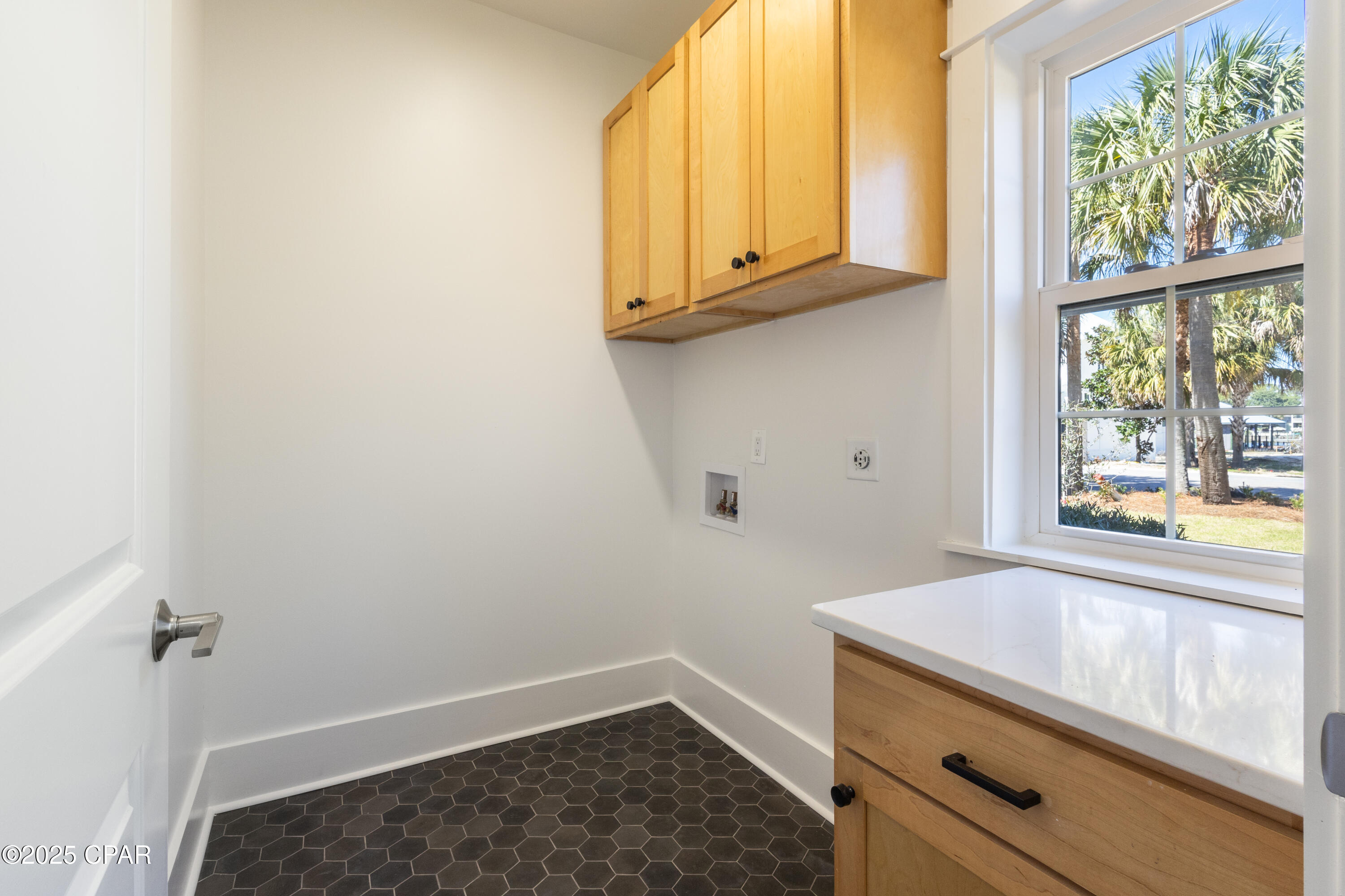 Image 12 For 7900 Lagoon Drive