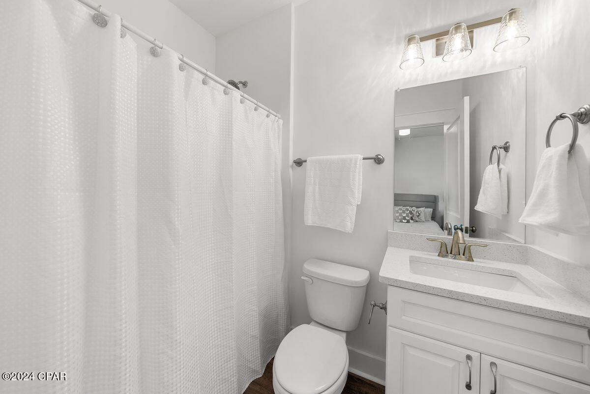 Listing photo id 15 for 2729 Carol Lane