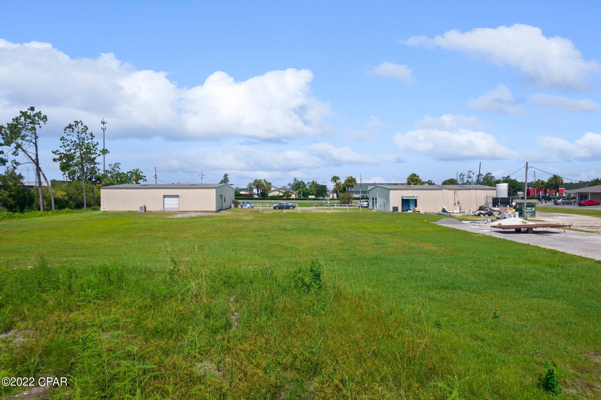 Listing photo id 12 for 3407 Highway 77