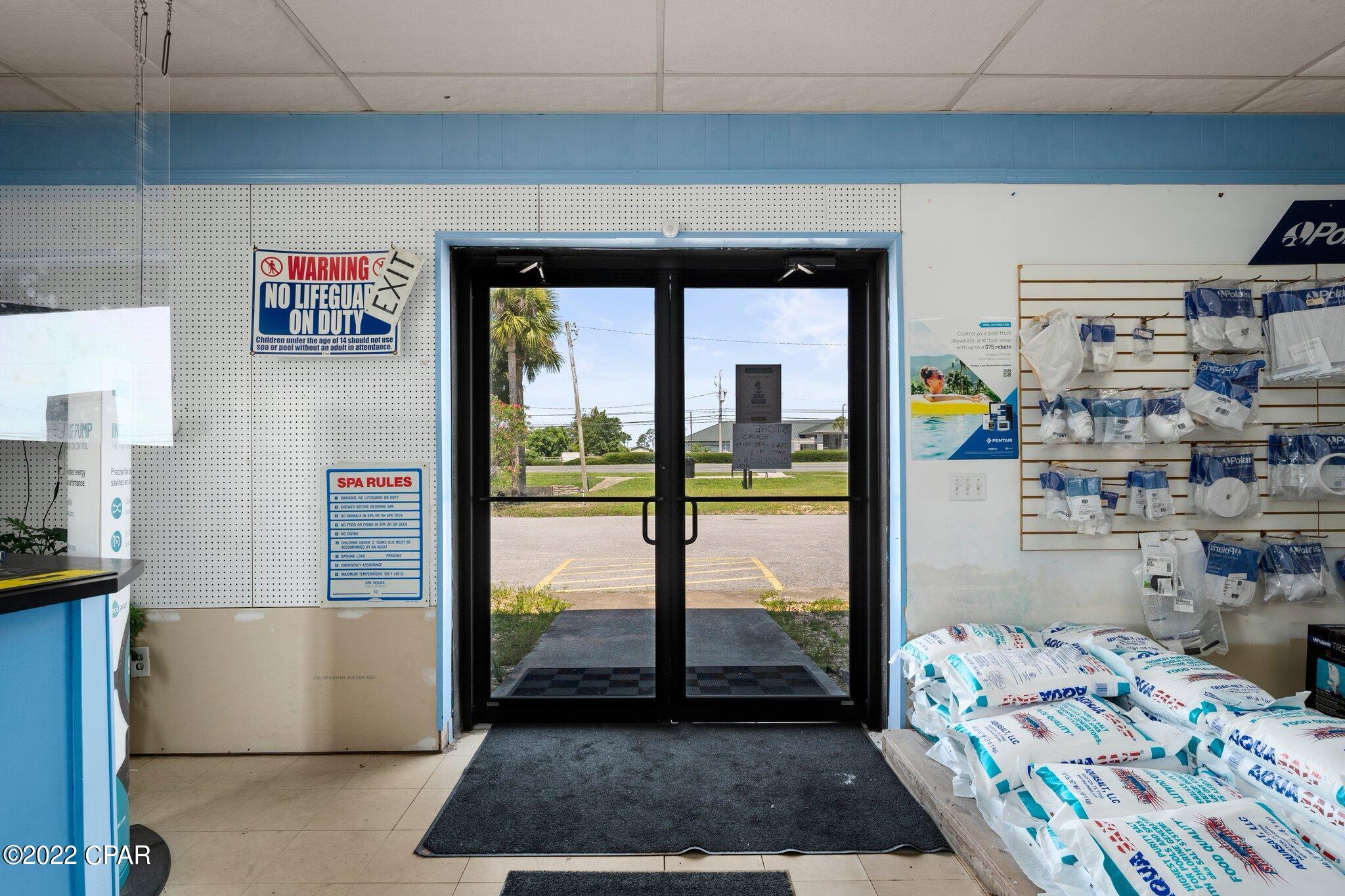 Listing photo id 18 for 3407 Highway 77