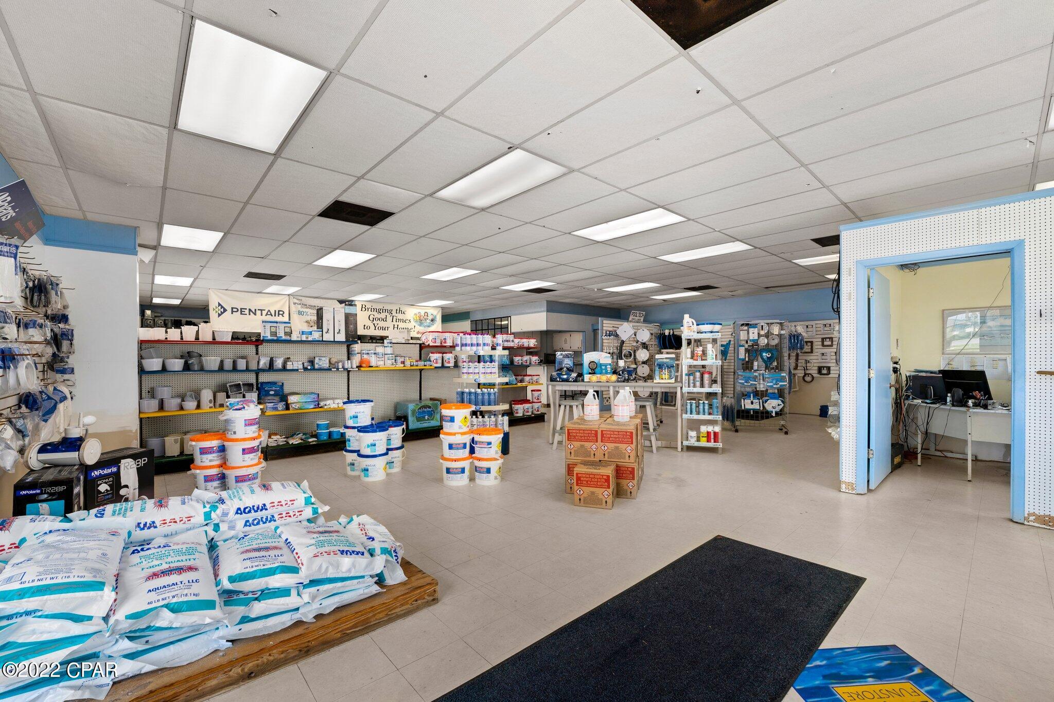 Listing photo id 19 for 3407 Highway 77