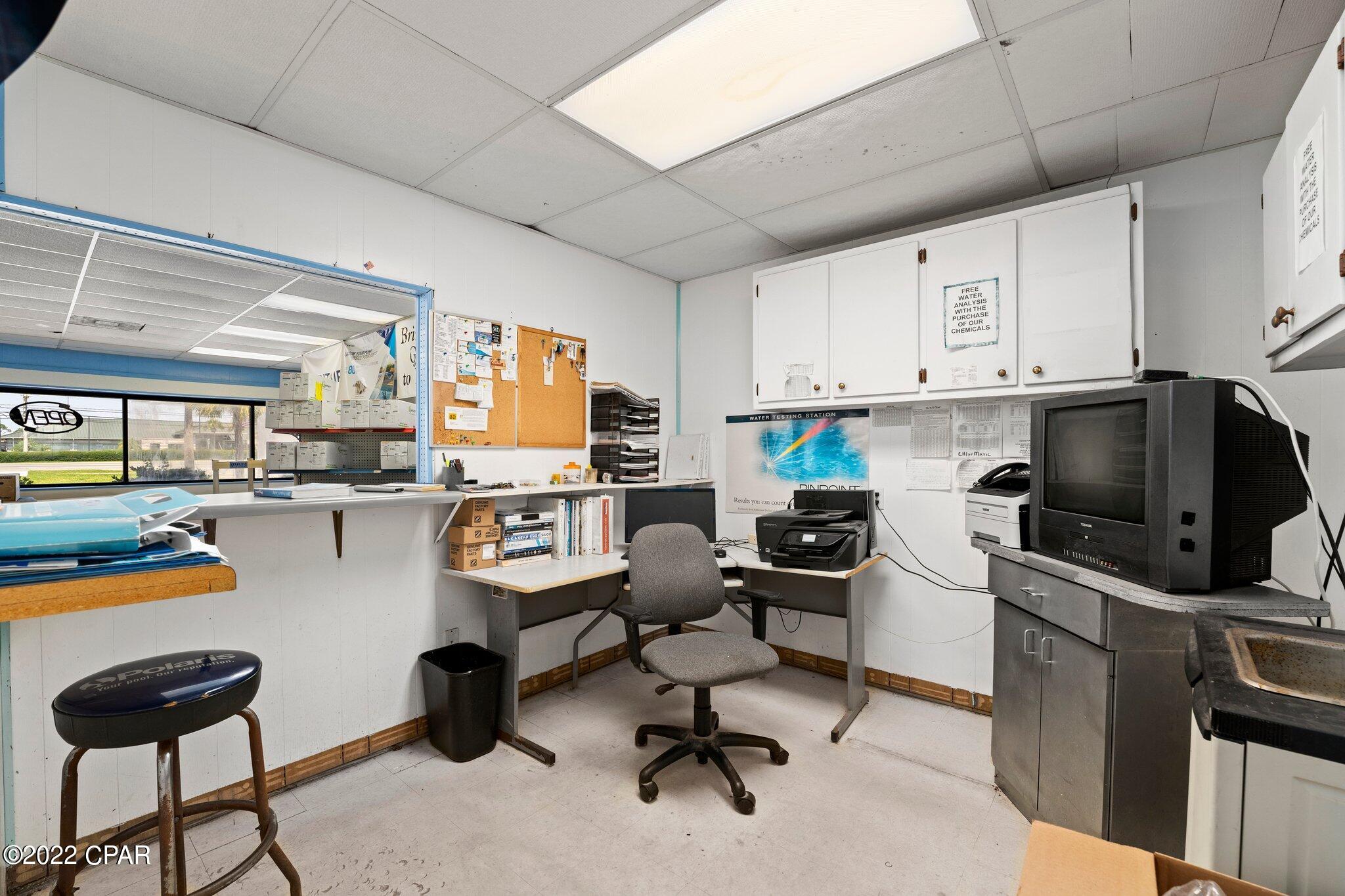 Listing photo id 22 for 3407 Highway 77