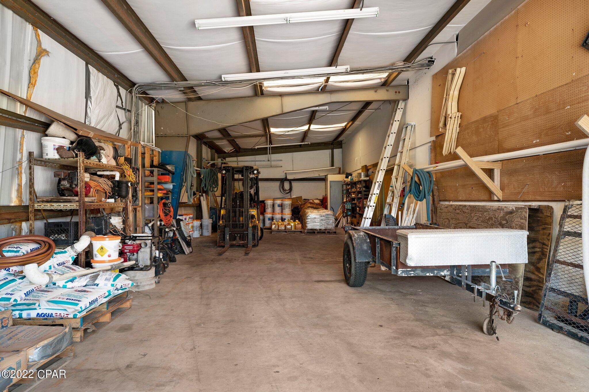 Listing photo id 36 for 3407 Highway 77