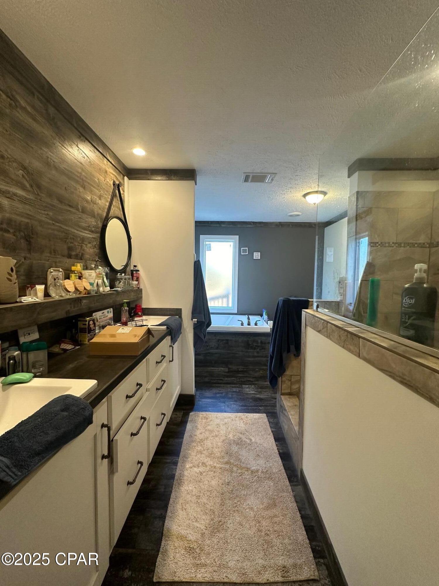 Image 13 For 2504 Mildred Lane