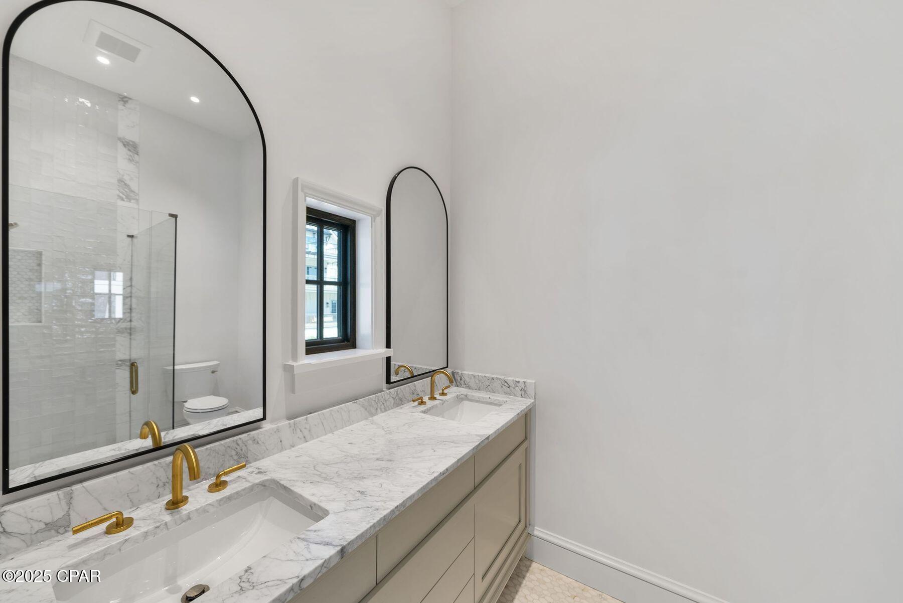 Listing photo id 16 for 226 Dunes Drive