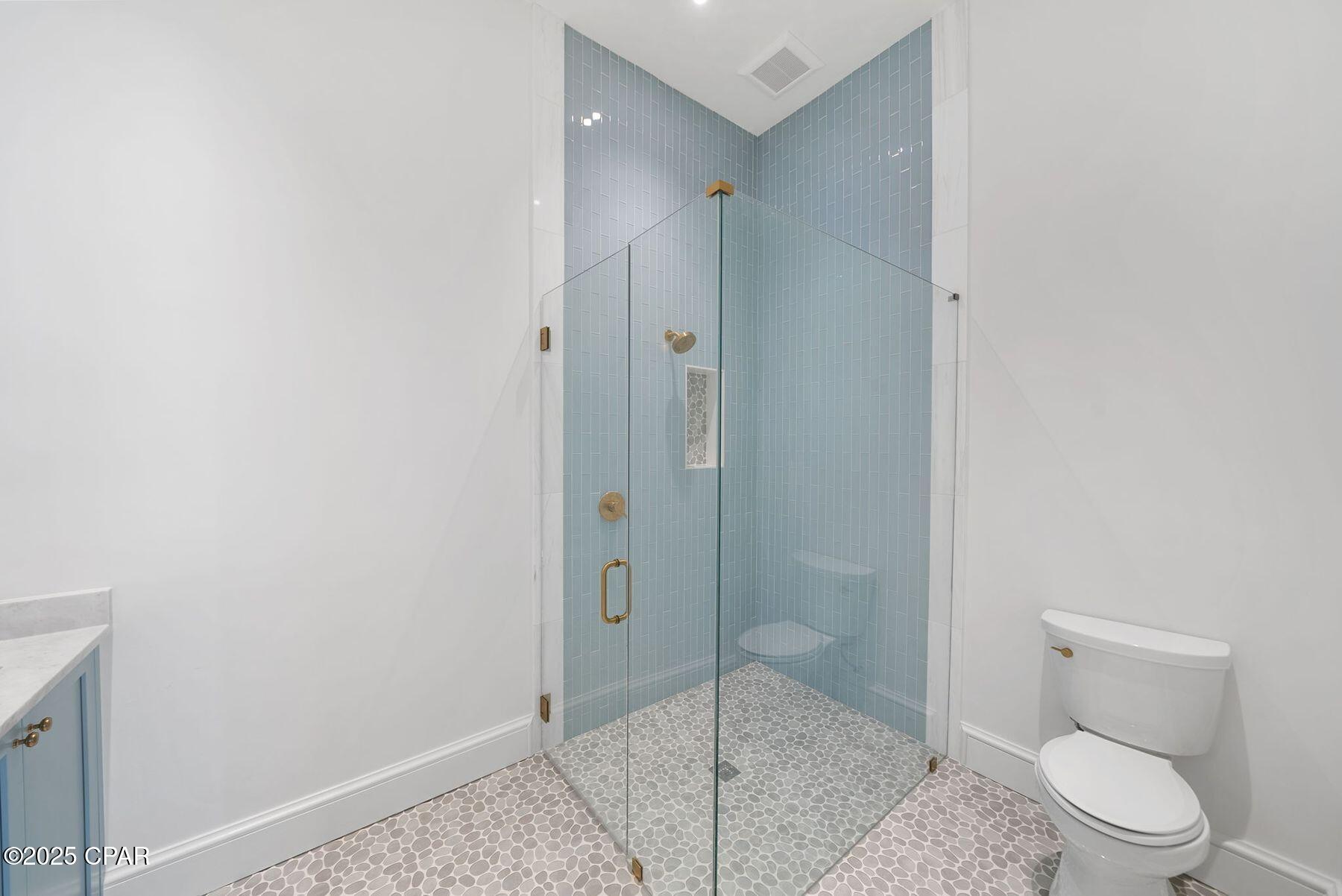 Listing photo id 20 for 226 Dunes Drive