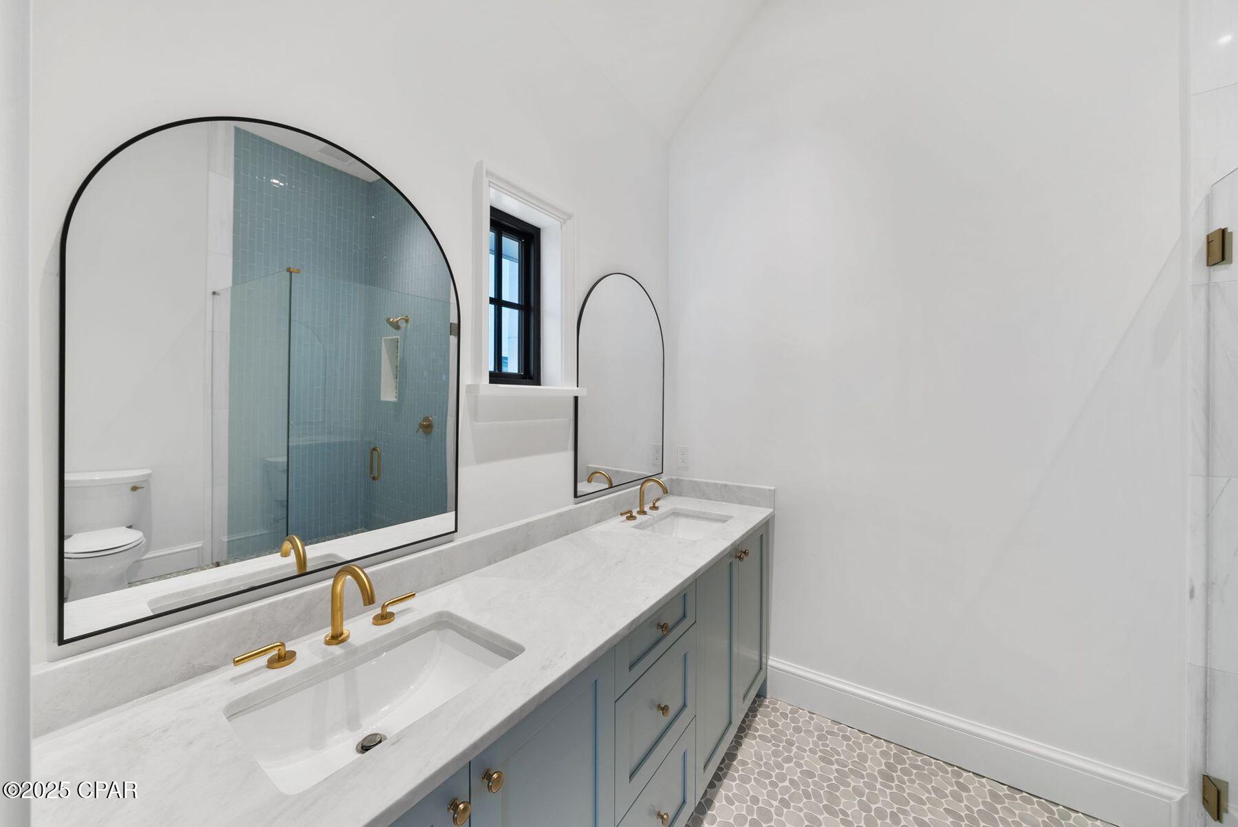 Listing photo id 25 for 226 Dunes Drive