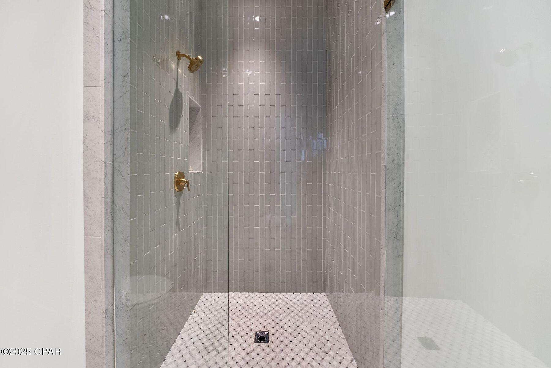 Listing photo id 28 for 226 Dunes Drive