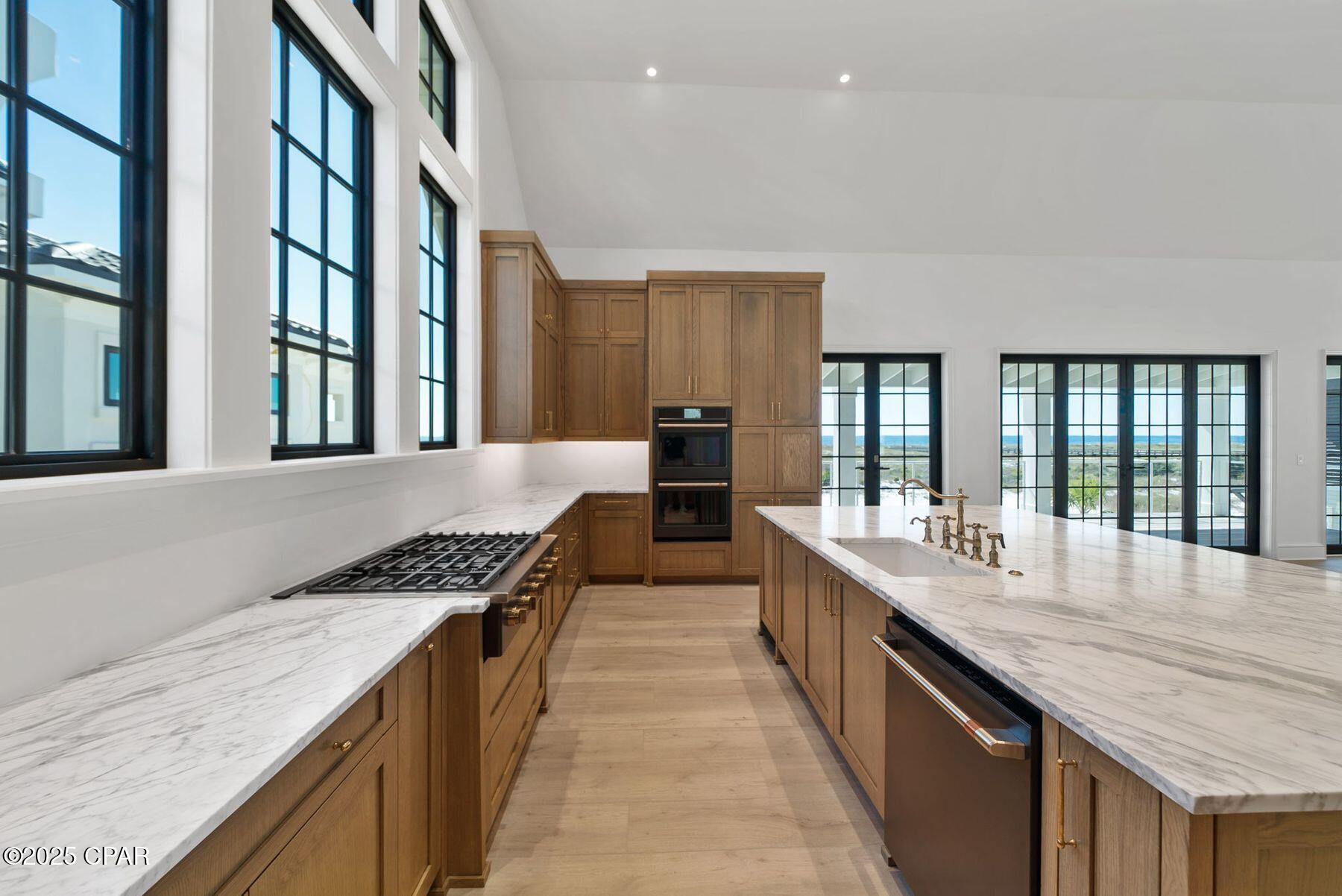 Listing photo id 8 for 226 Dunes Drive