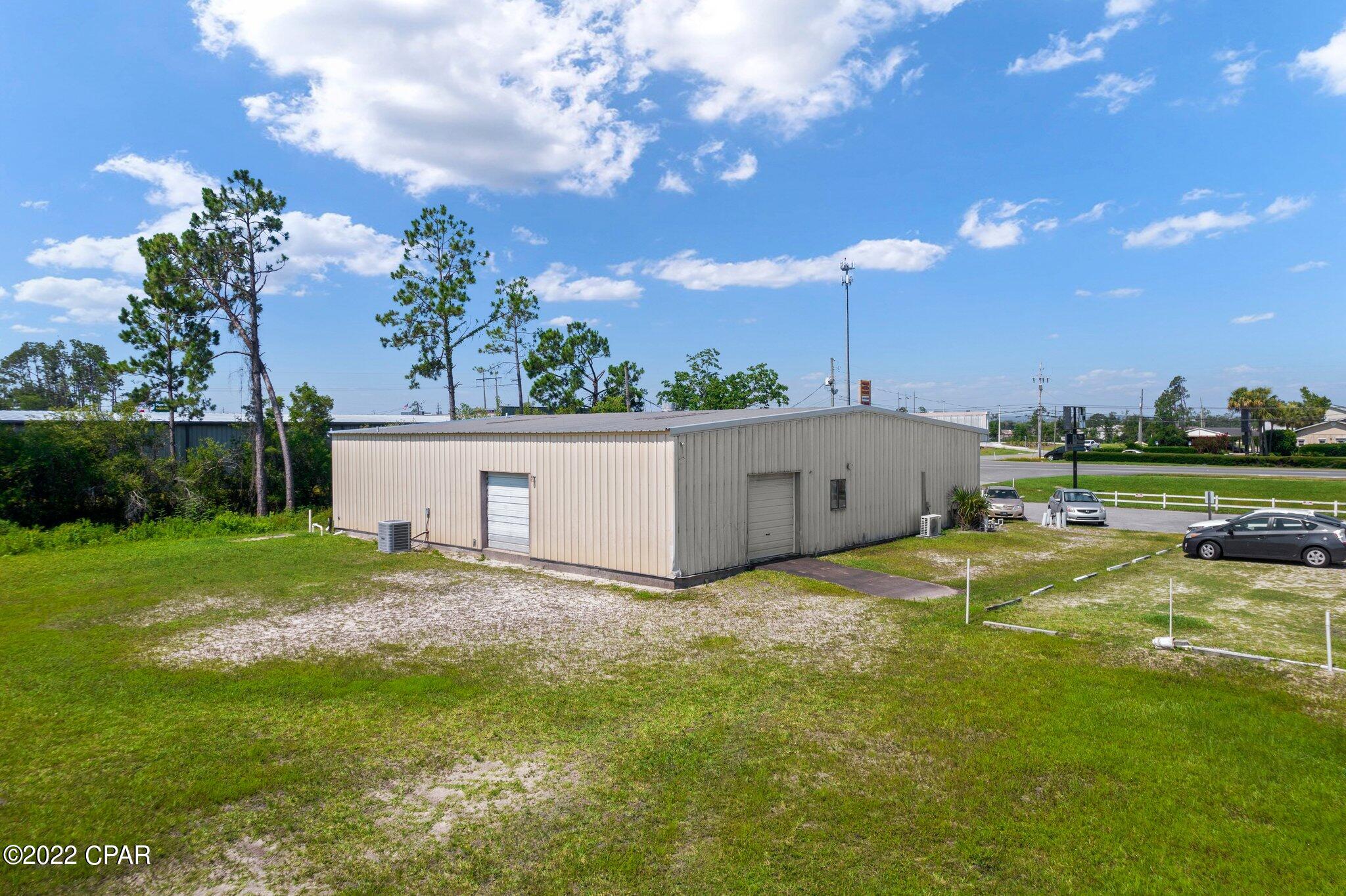 Listing photo id 9 for 3407 Highway 77