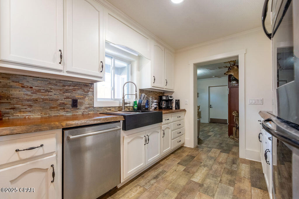 Image 40 For 7536 Coleridge Road