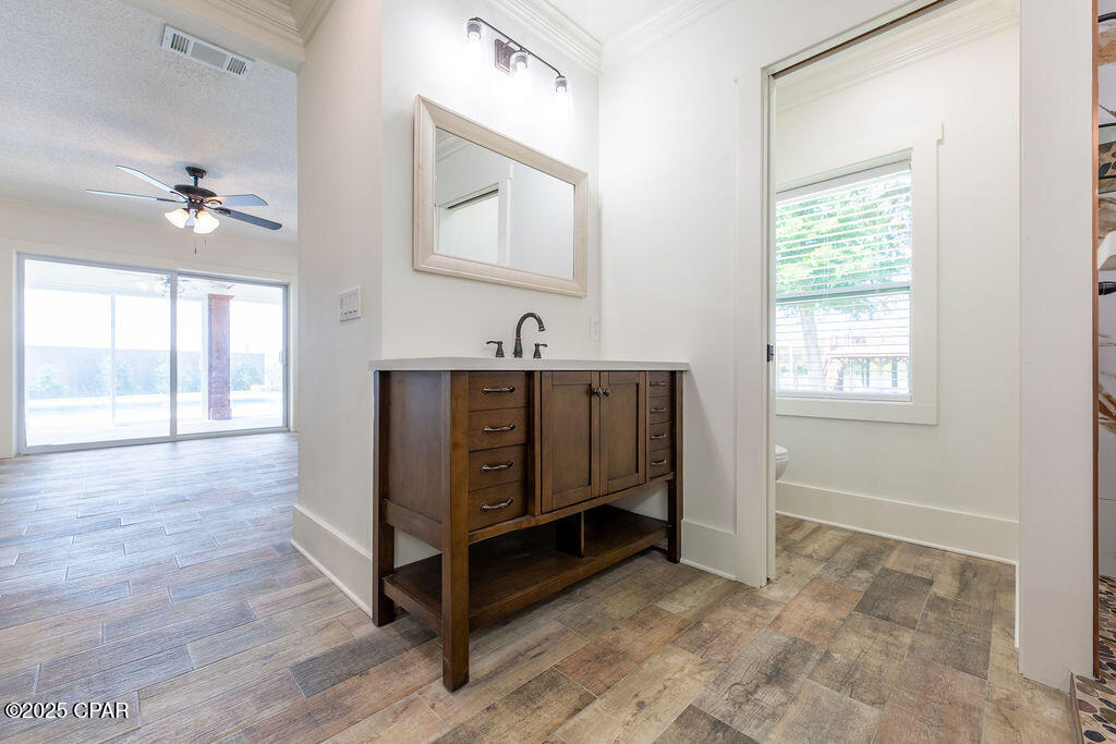 Image 54 For 7536 Coleridge Road