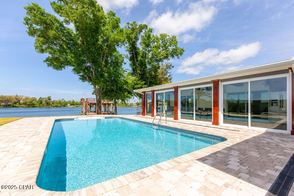 Image 8 For 7536 Coleridge Road