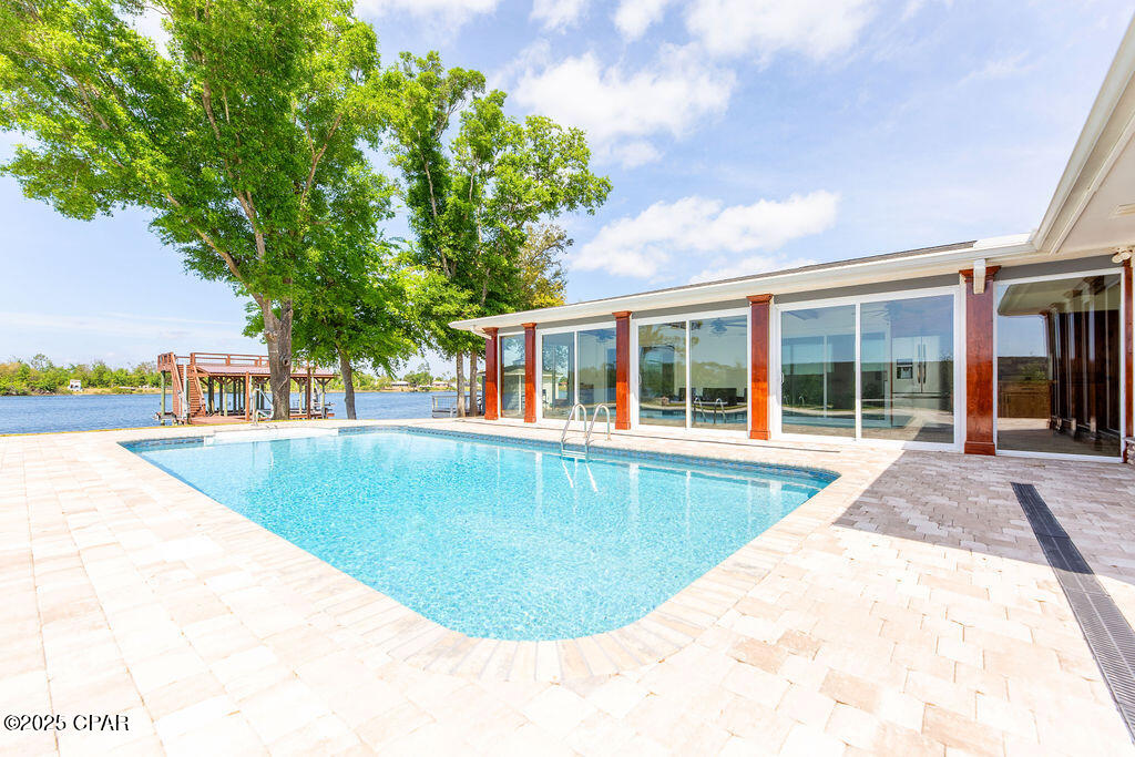 Image 9 For 7536 Coleridge Road