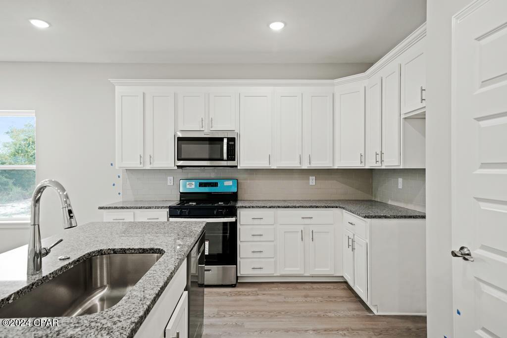 Image 10 For 251 Mosaic Drive 39