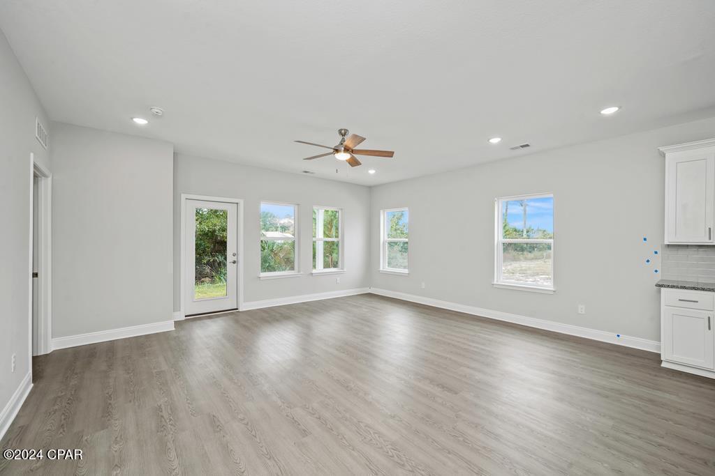 Image 12 For 251 Mosaic Drive 39