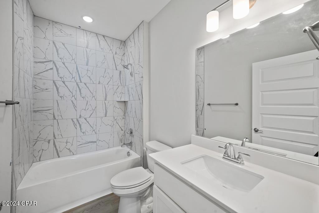 Image 6 For 251 Mosaic Drive 39