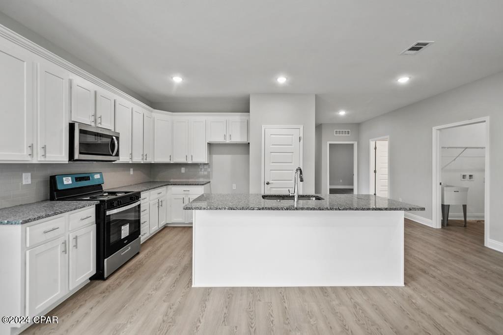 Image 9 For 251 Mosaic Drive 39