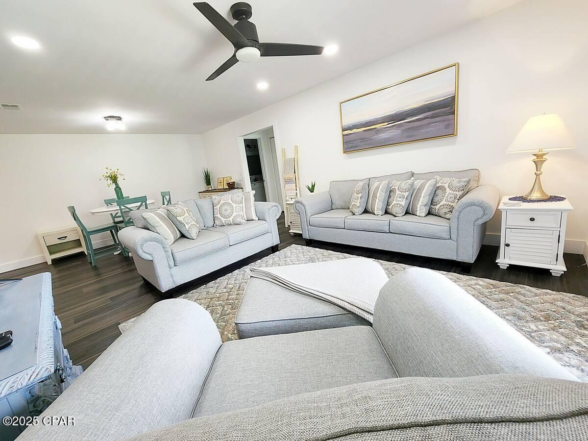 Image 10 For 7125 Lagoon Drive O