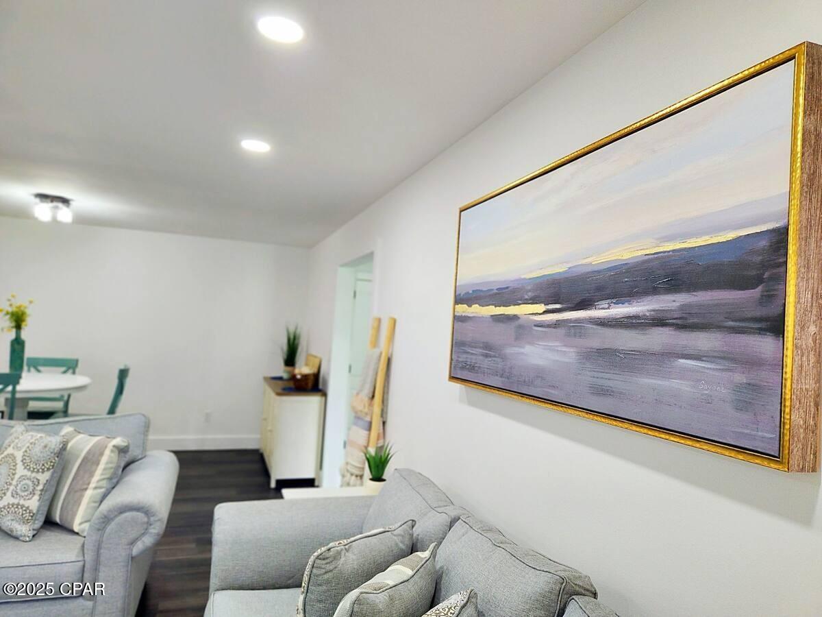 Image 11 For 7125 Lagoon Drive O