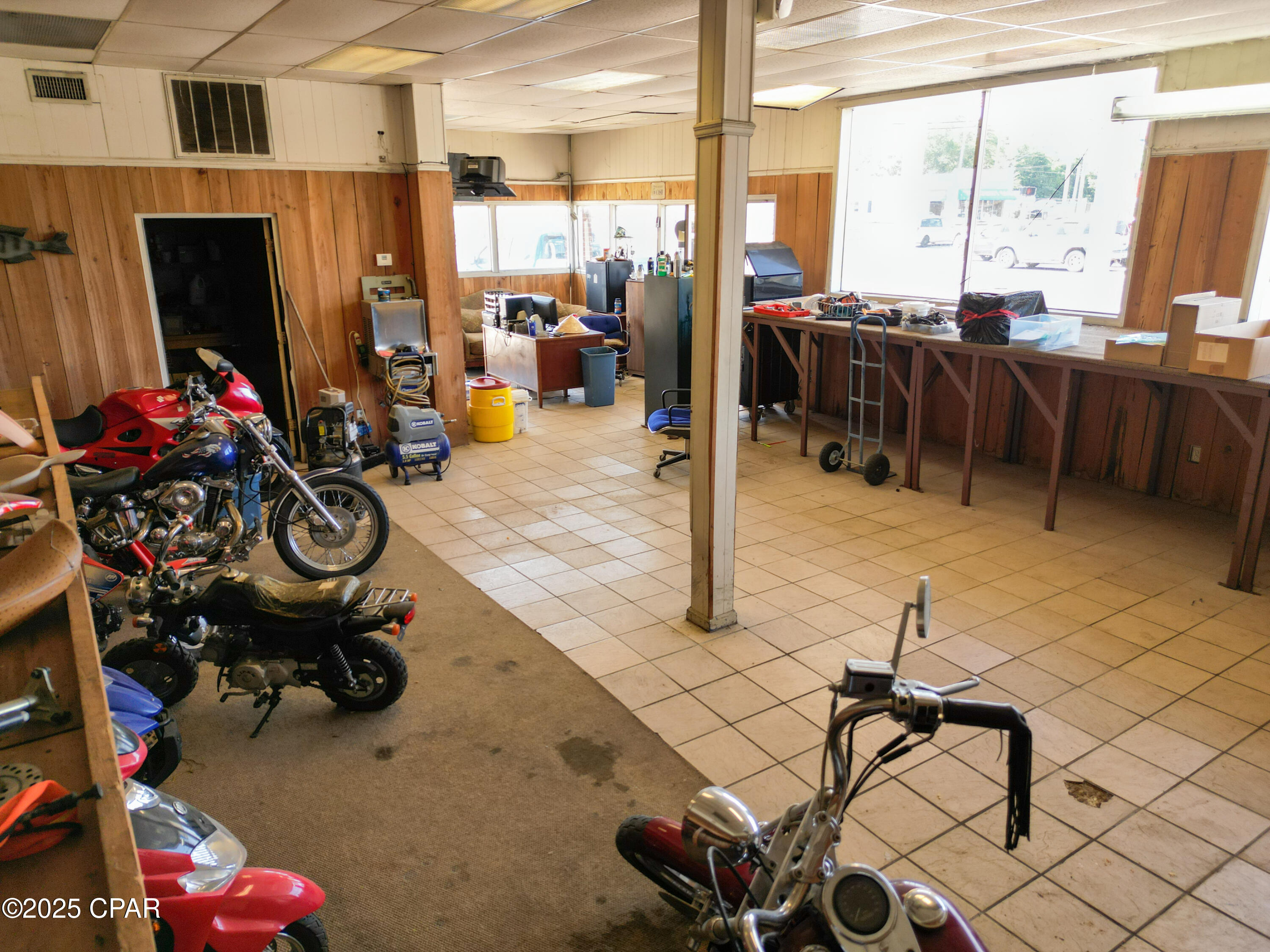 Listing photo id 5 for 104 Hwy 90  