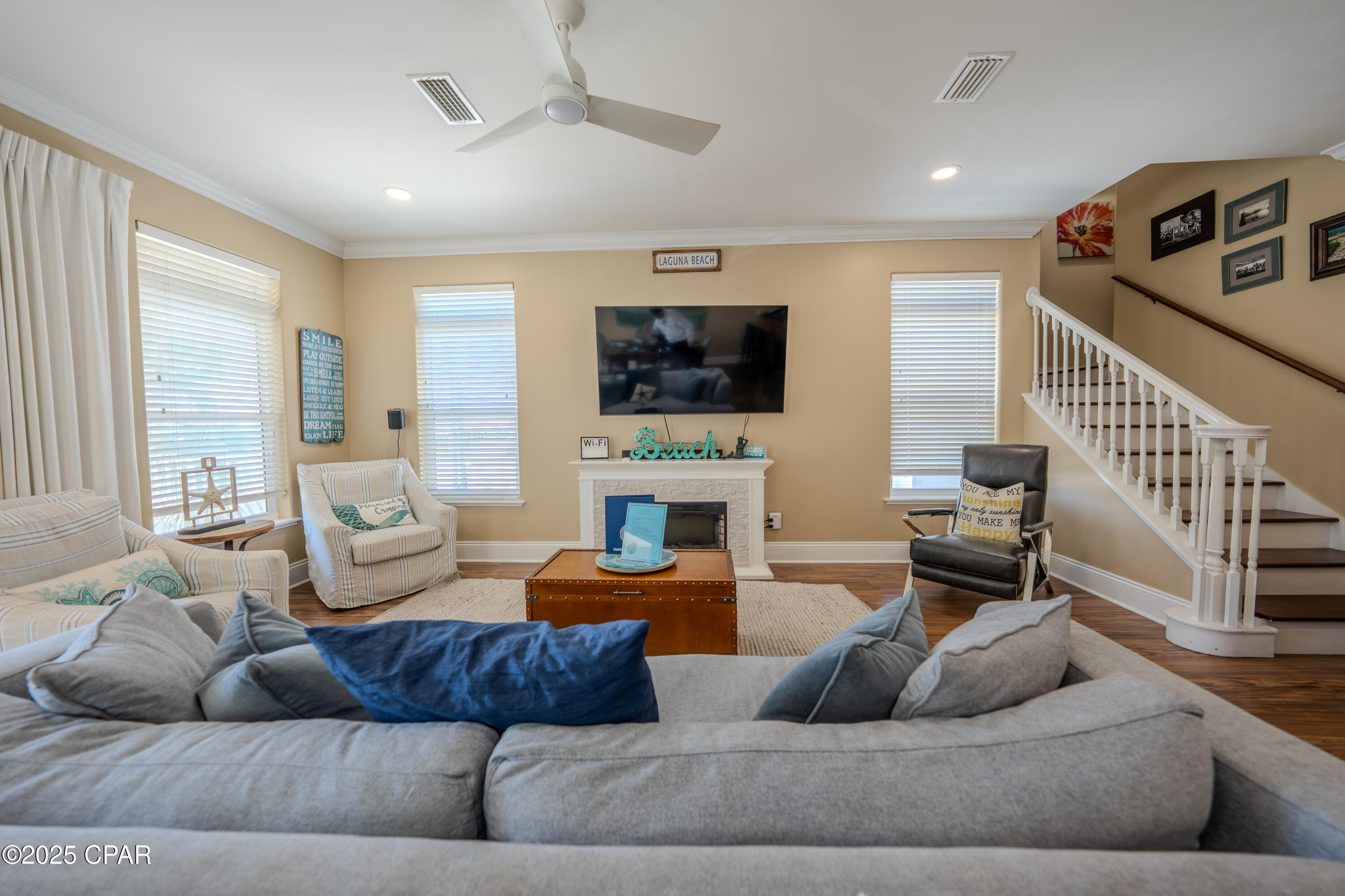 Image 10 For 19906 Front Beach Road