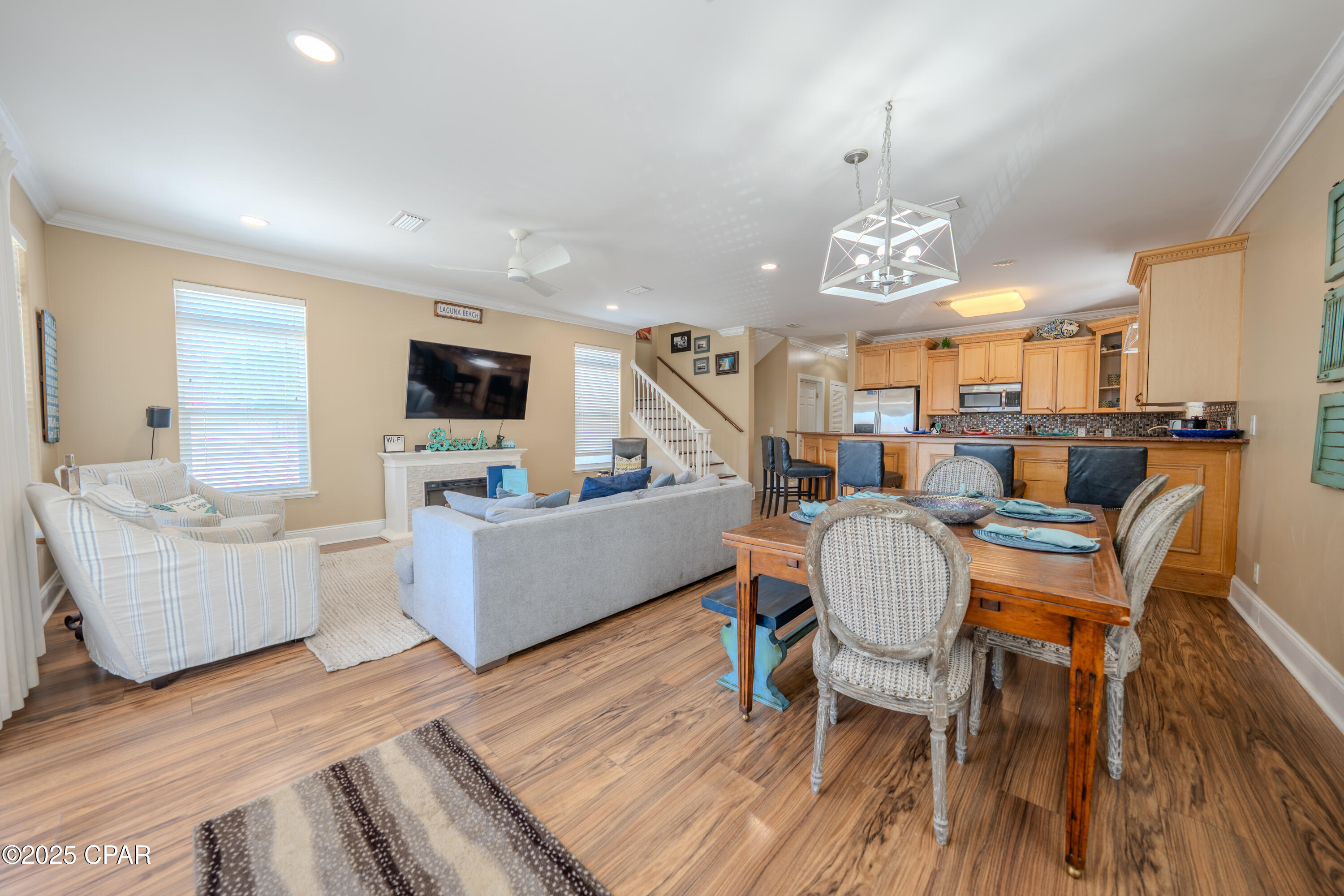 Image 7 For 19906 Front Beach Road