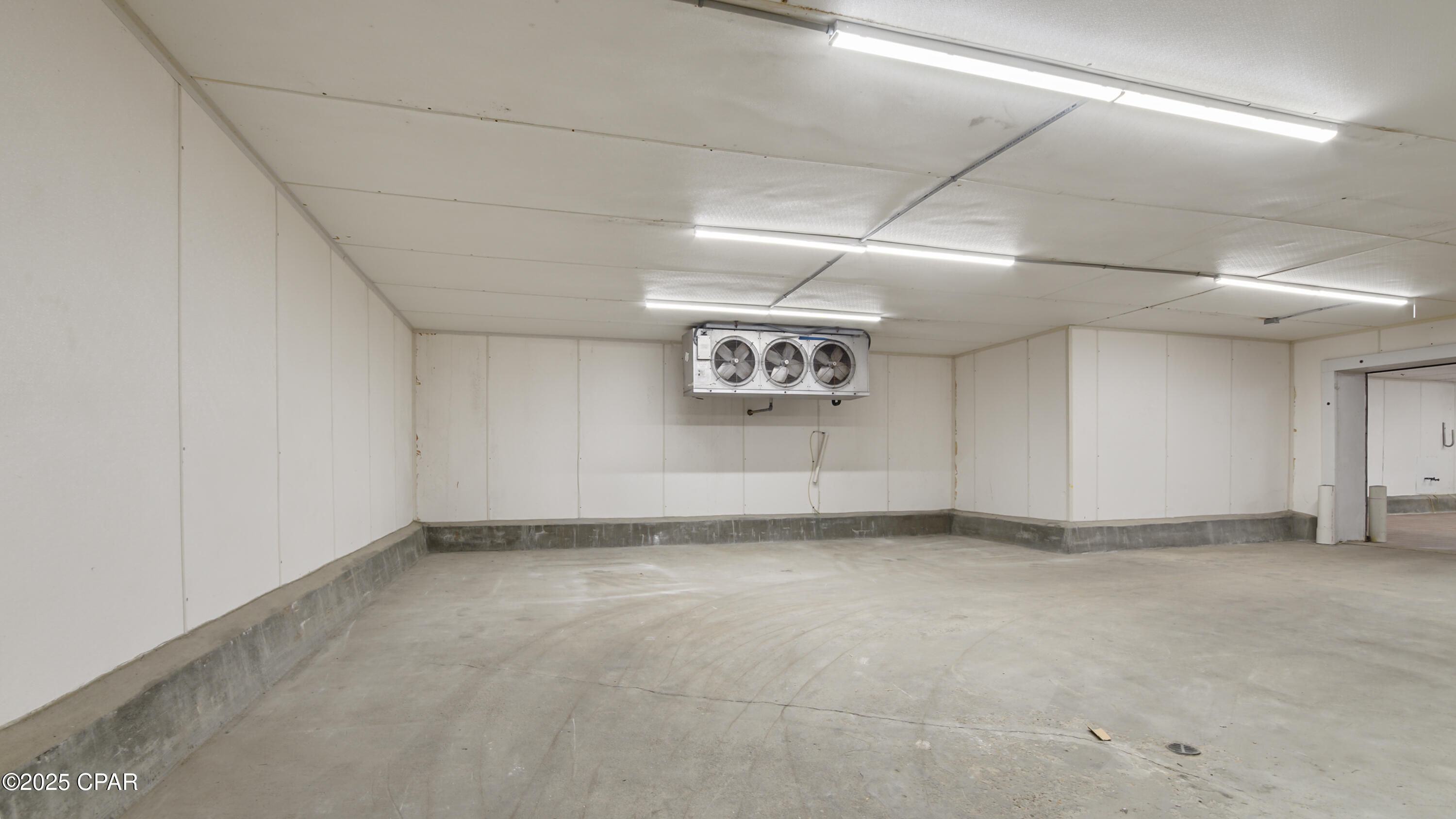 Image 18 For 1220 Transmitter Road