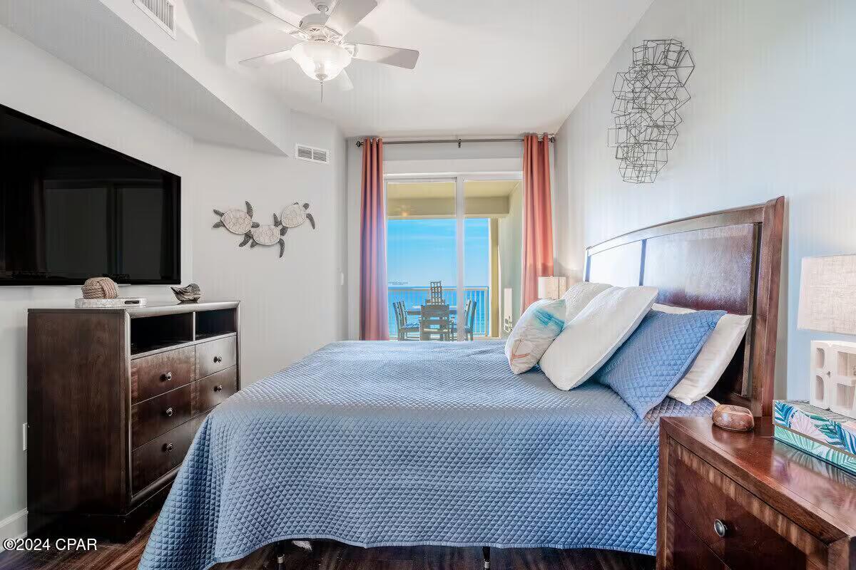 11807 Front Beach 1-1009