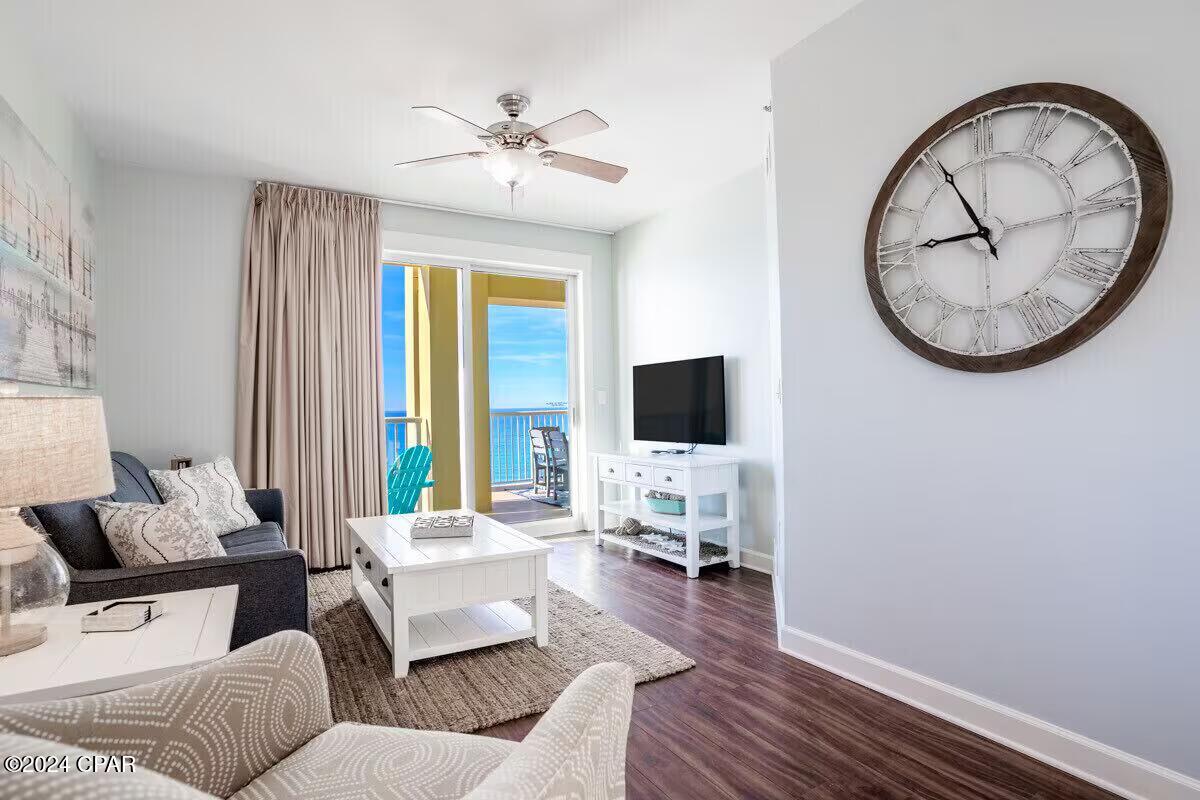 11807 Front Beach 1-1009