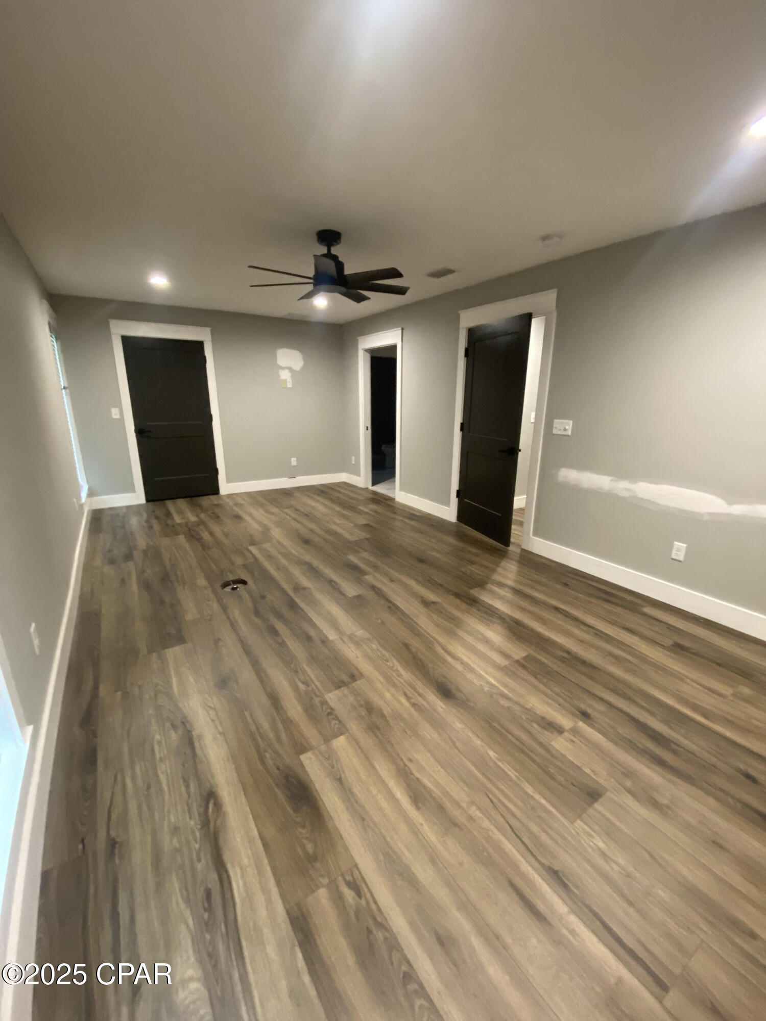 Image 16 For 3035 Jenks Avenue