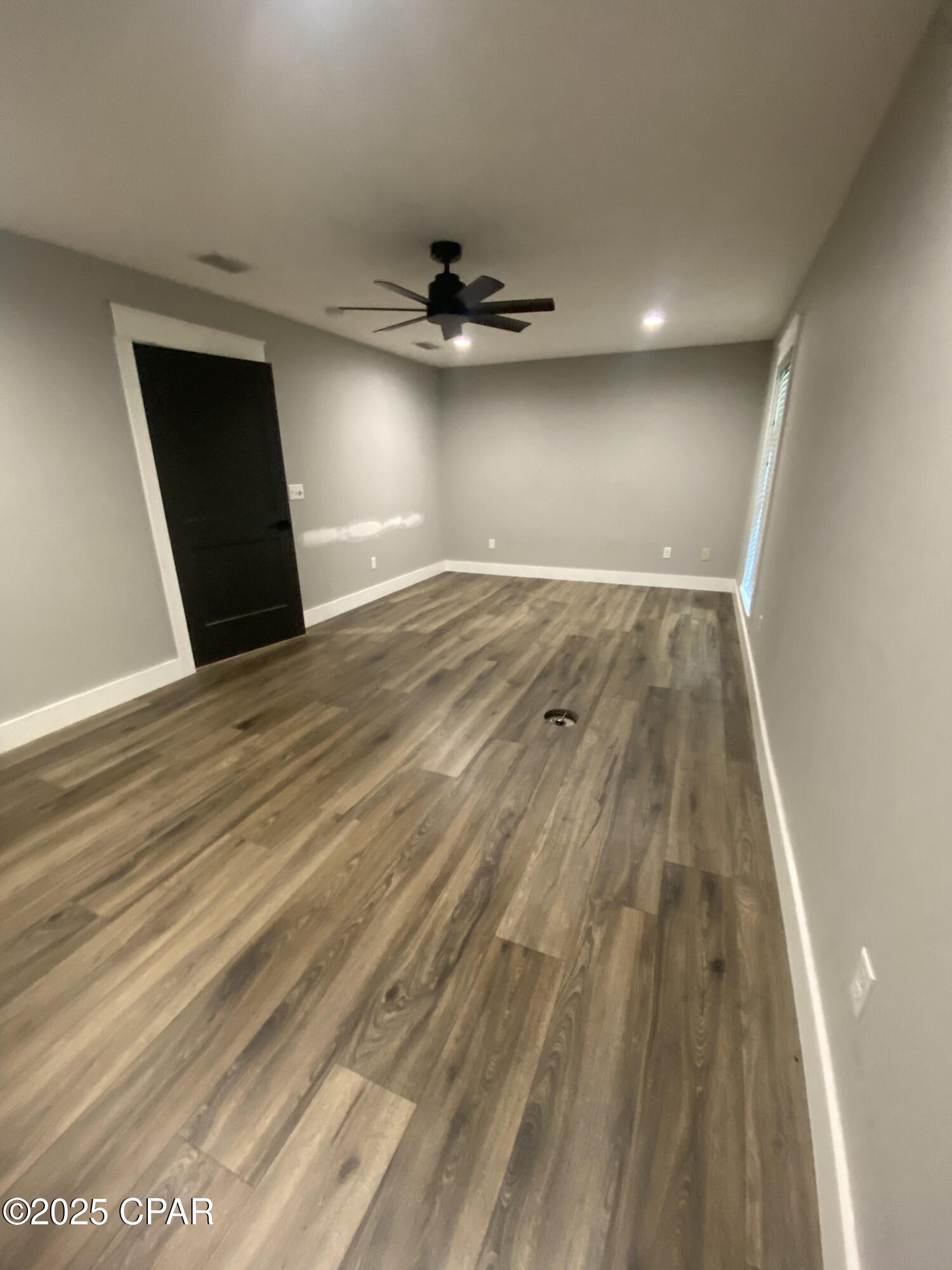 Image 17 For 3035 Jenks Avenue