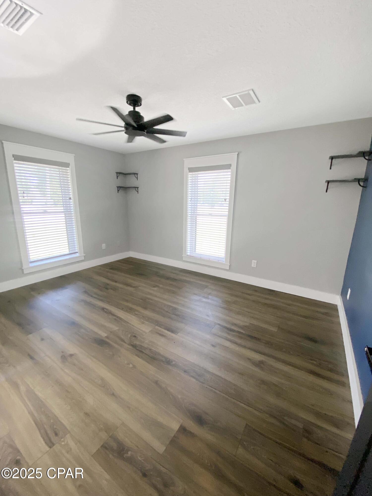 Image 30 For 3035 Jenks Avenue