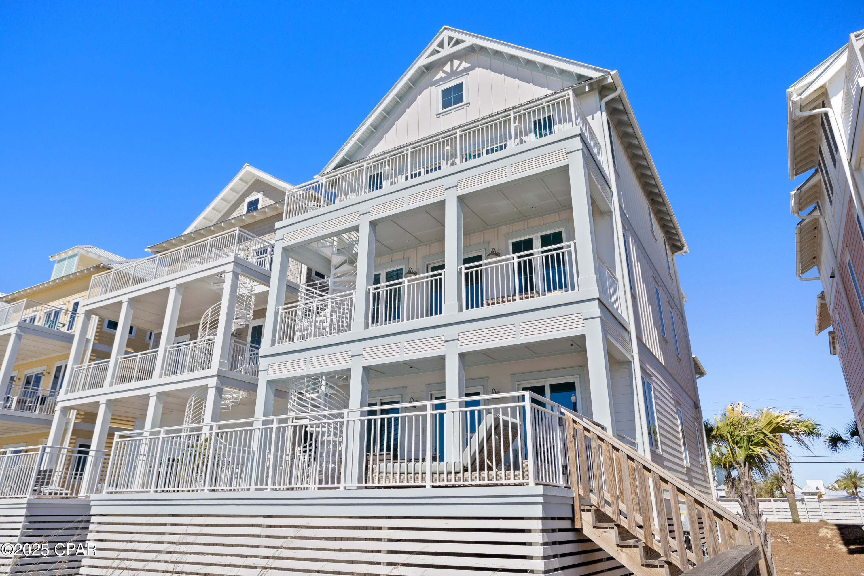 Listing photo id 29 for 13649 Front Beach Road