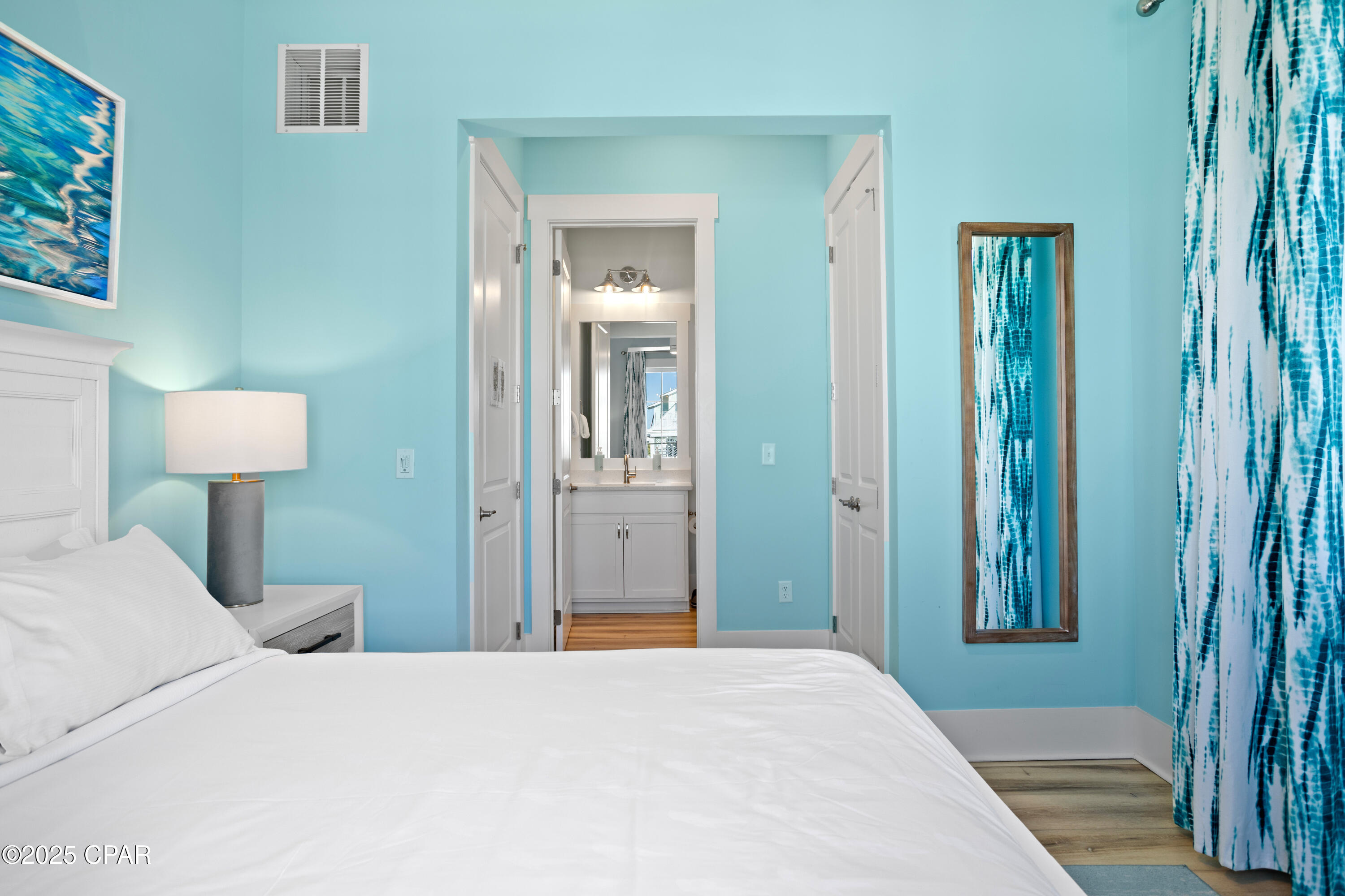 Image 32 For 13649 Front Beach Road