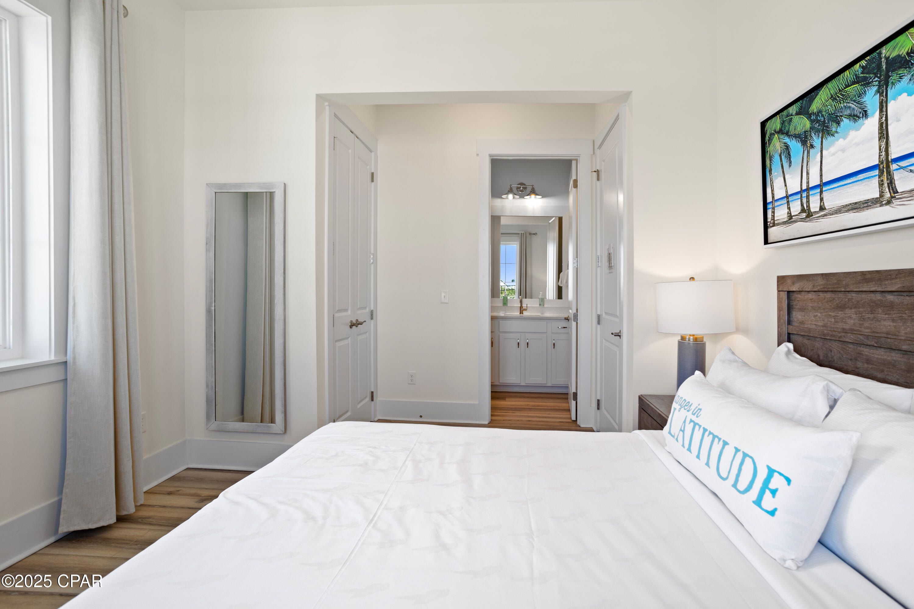 Listing photo id 34 for 13649 Front Beach Road