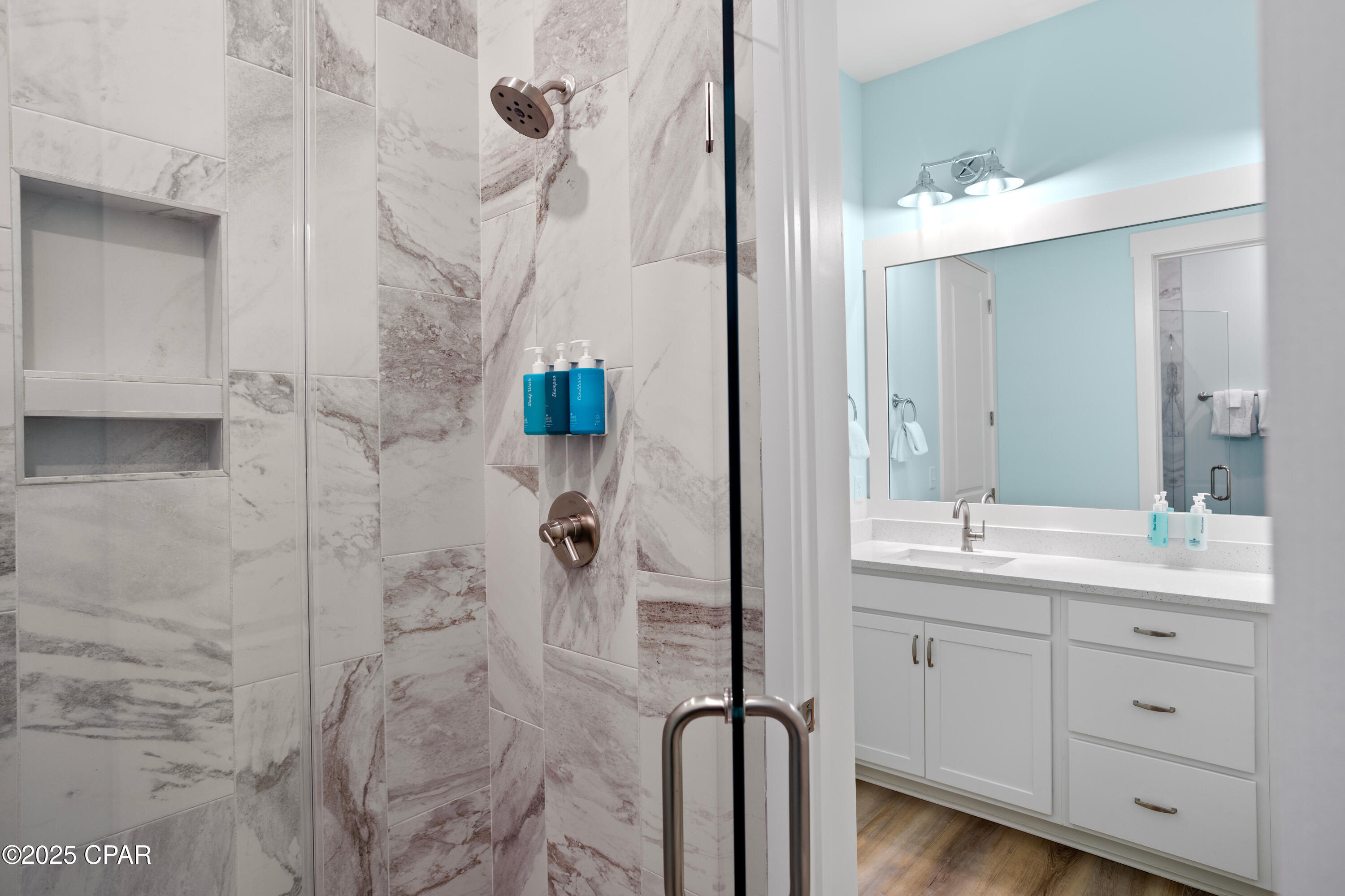 Image 39 For 13649 Front Beach Road