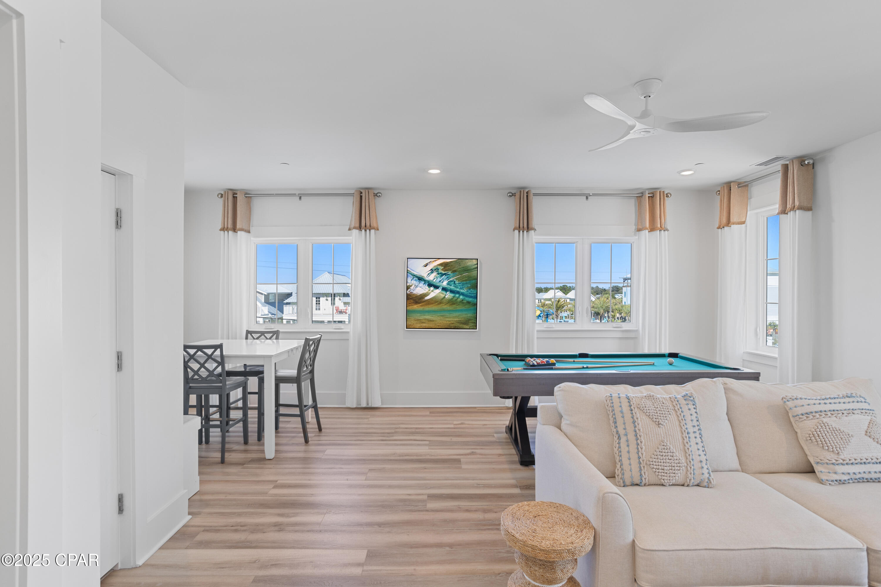 Listing photo id 62 for 13649 Front Beach Road