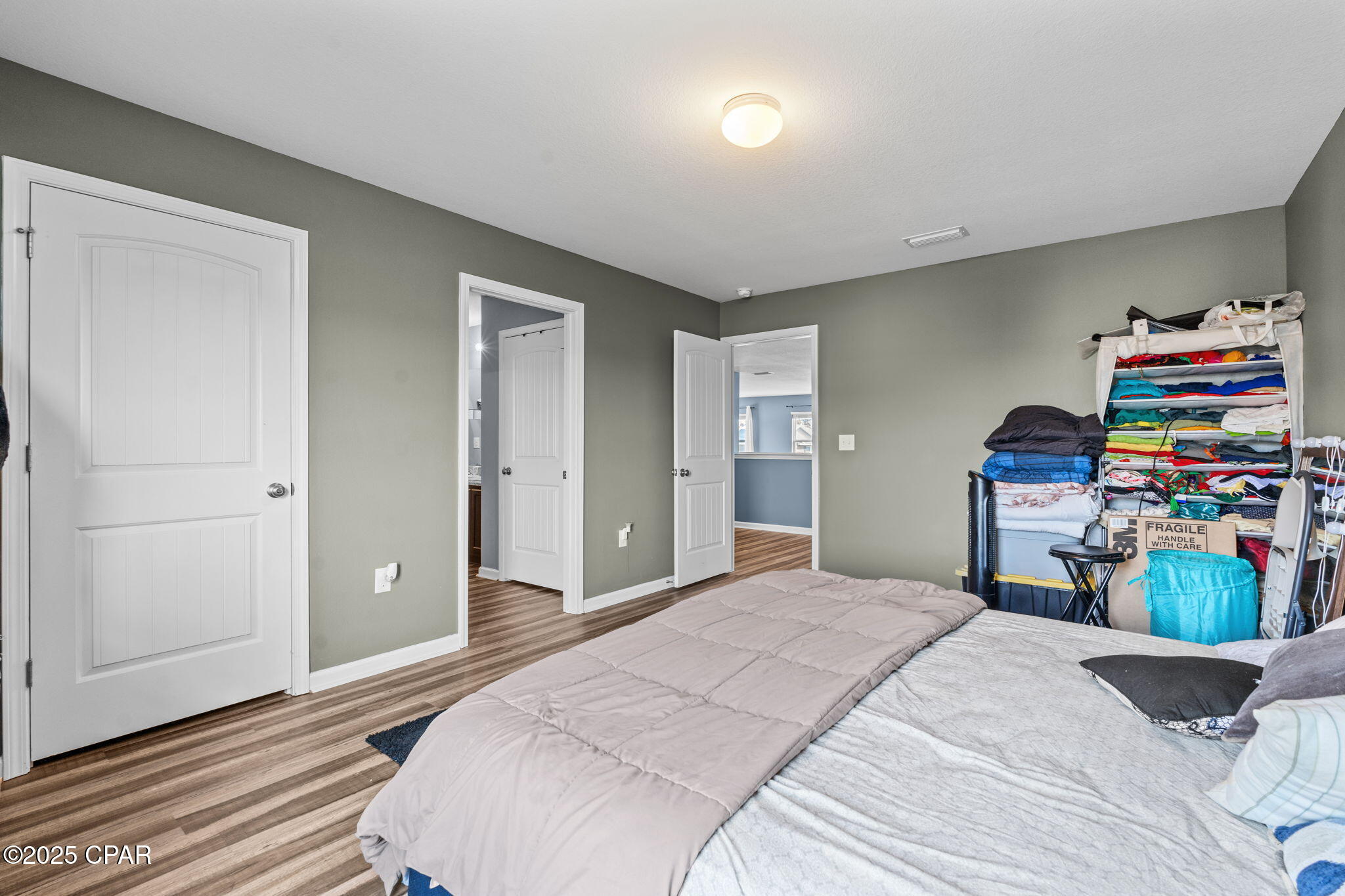 Listing photo id 33 for 3219 Lindsey Street